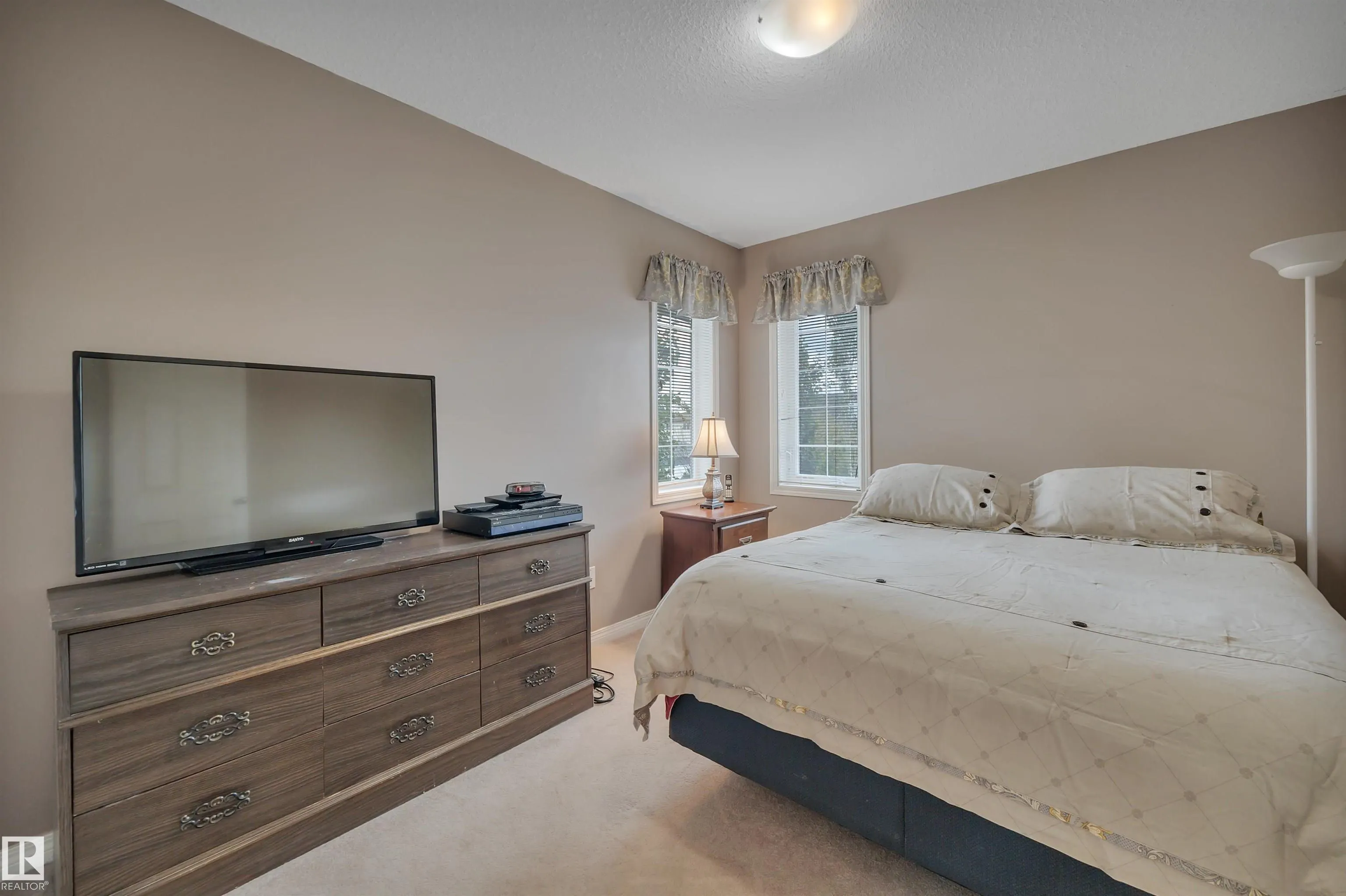 63 SUNTREE Promenade