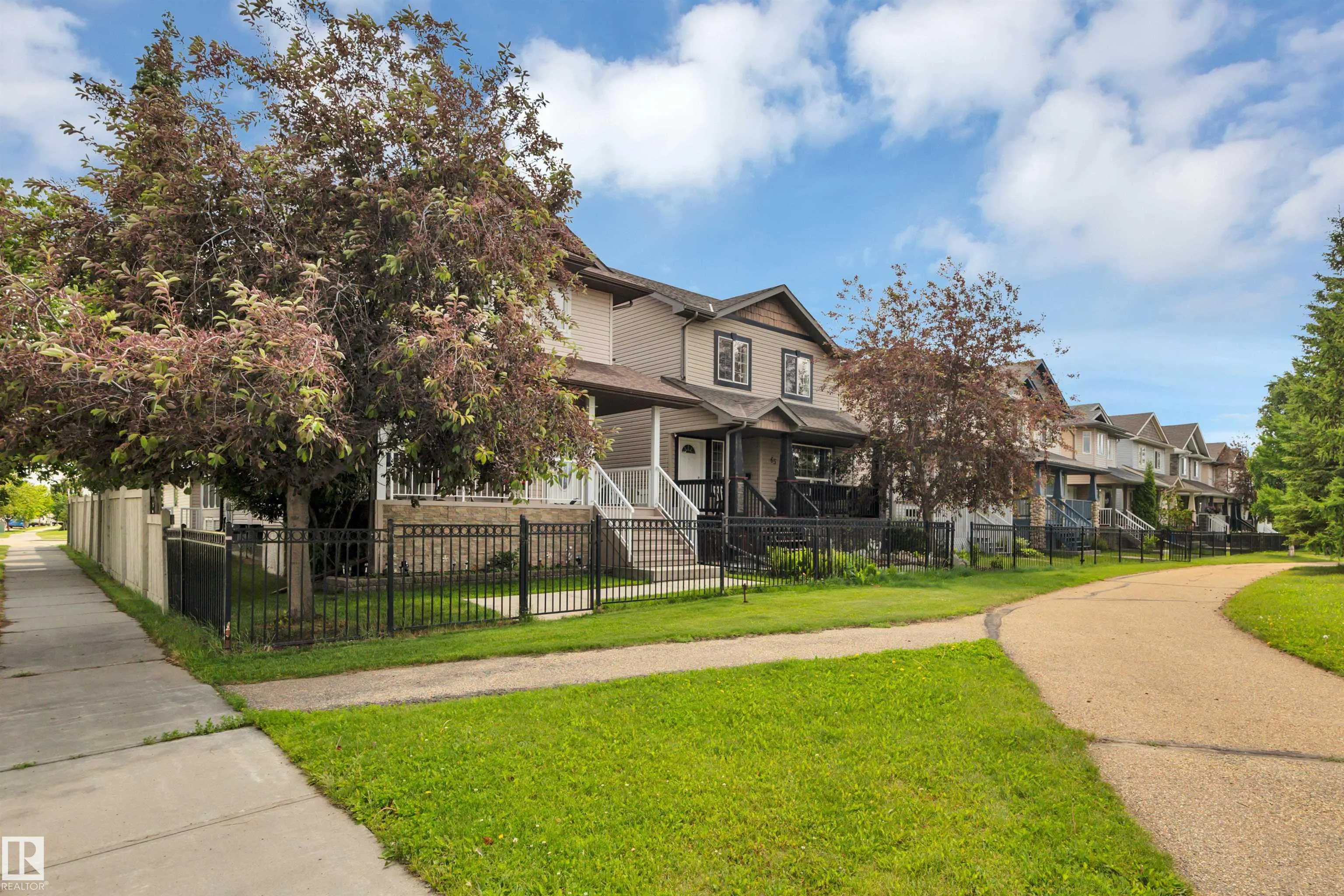 63 SUNTREE Promenade