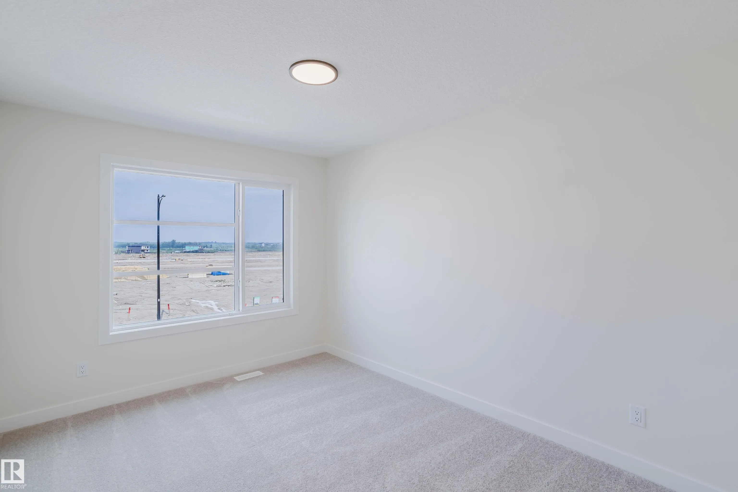 143 Catria Point(e)