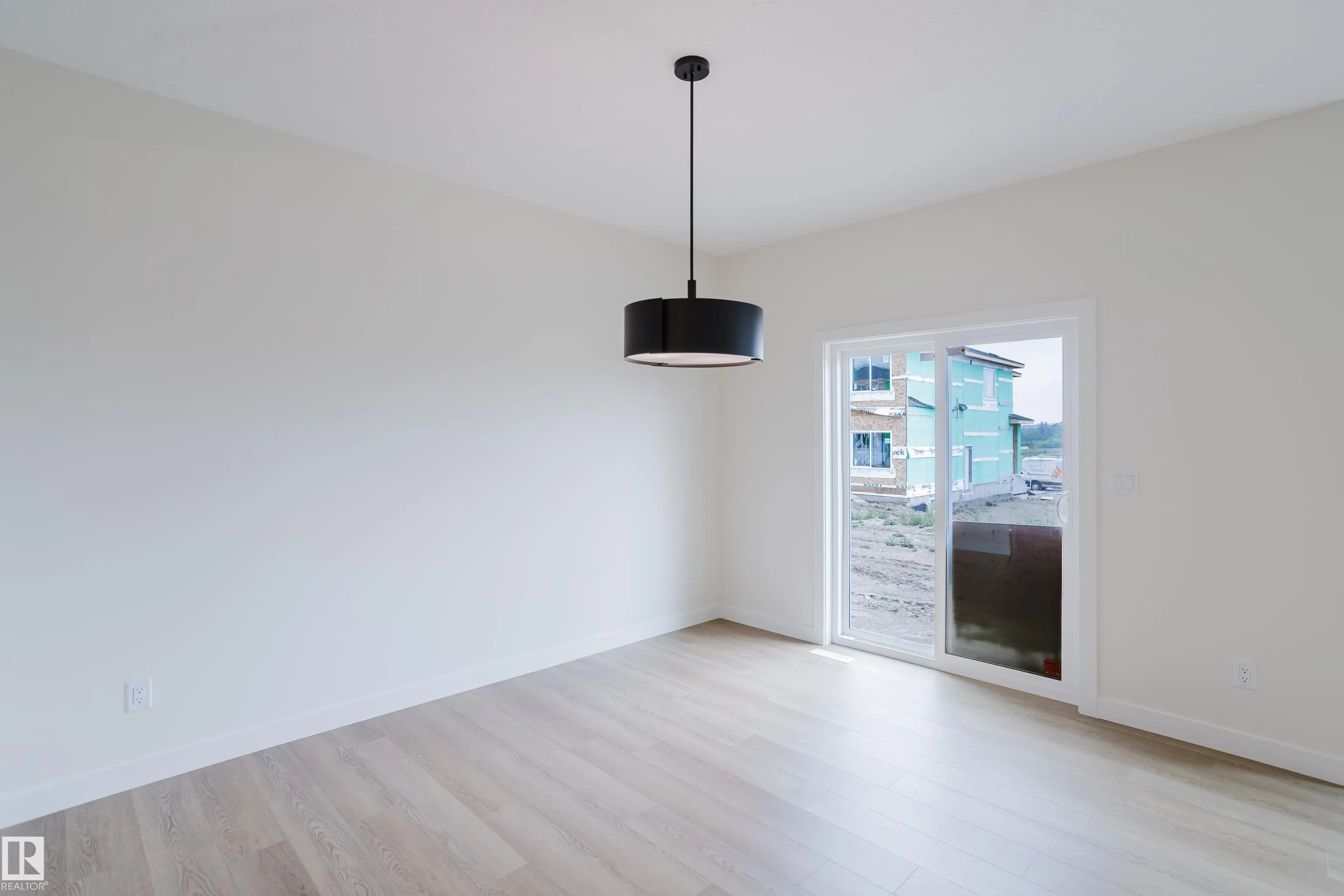 143 Catria Point(e)