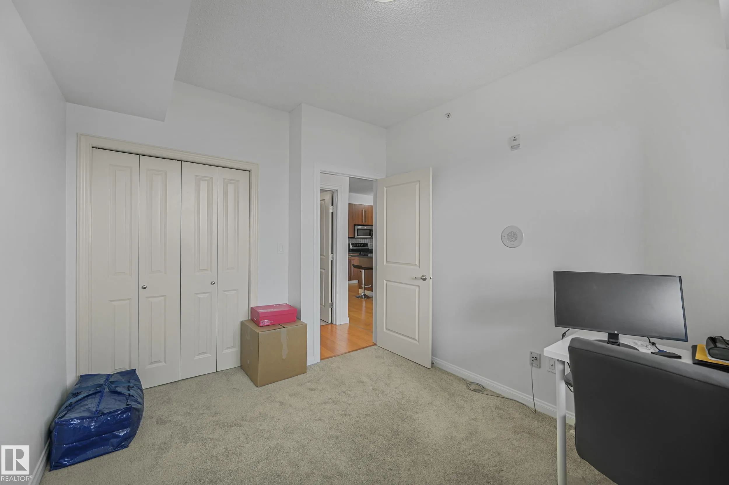 9819 104 Street