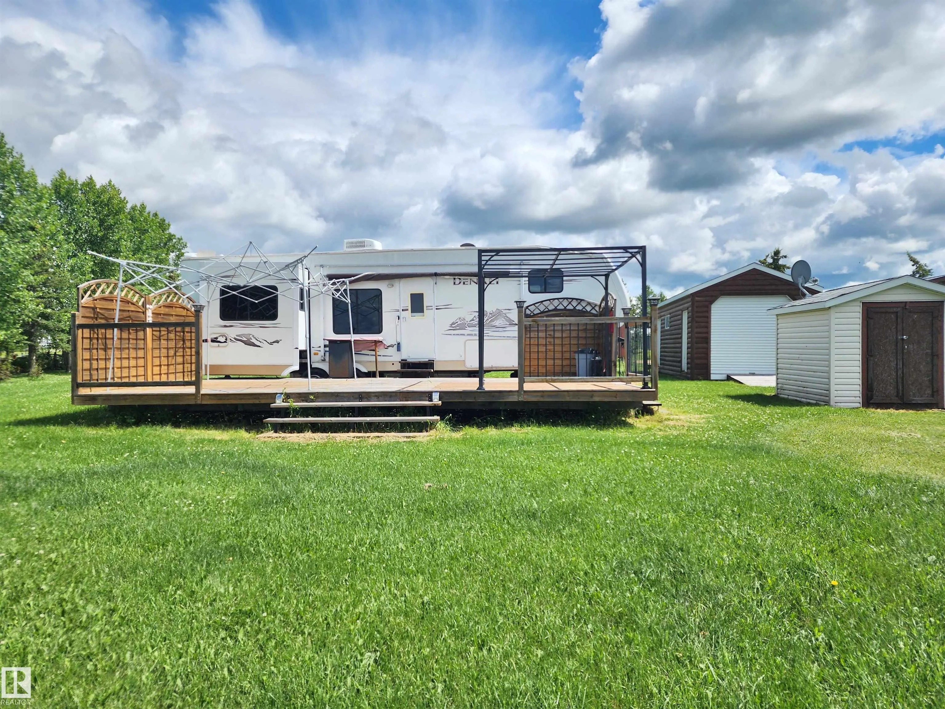 461032 HWY 13