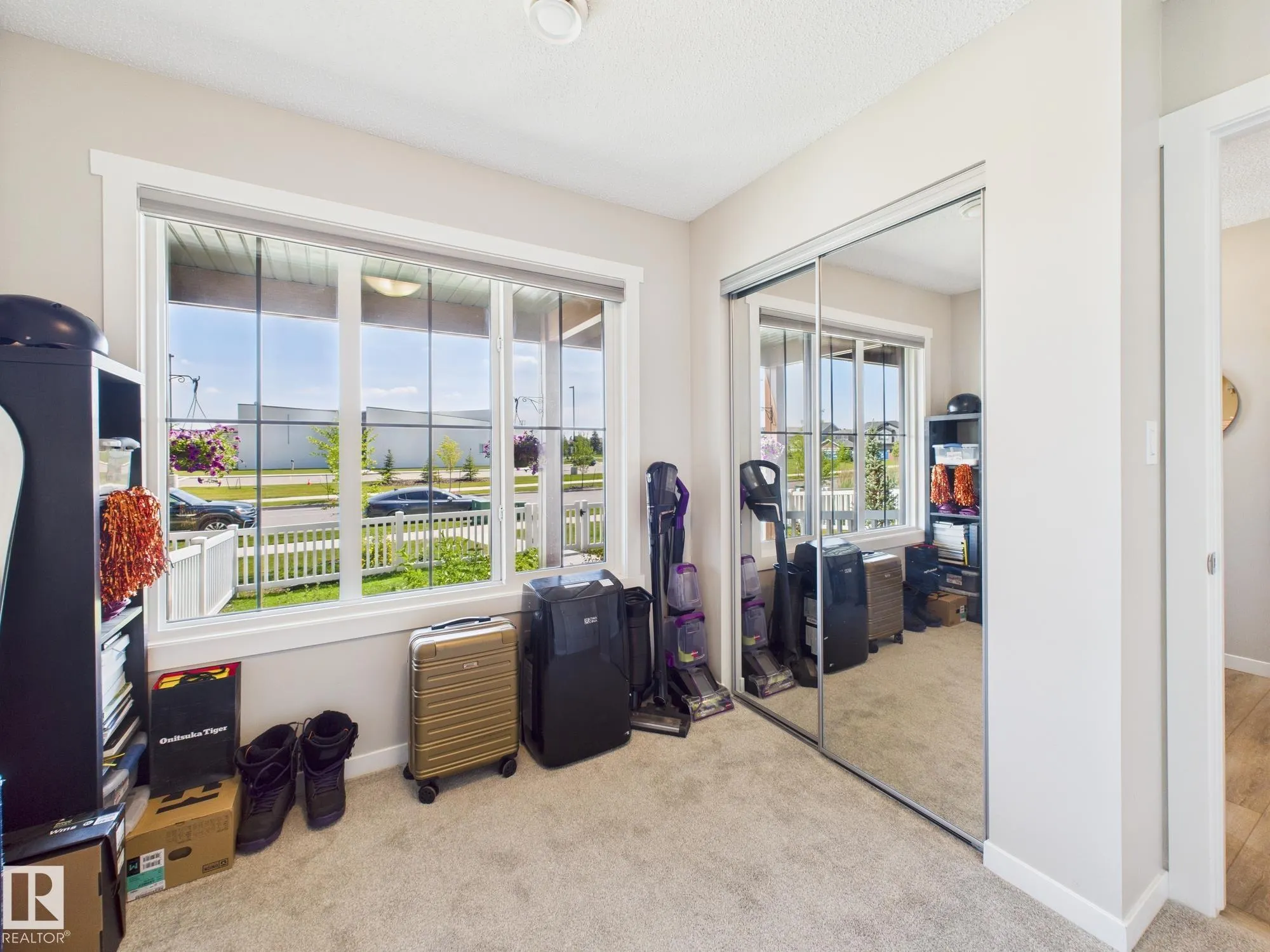 26 JENSEN Gate