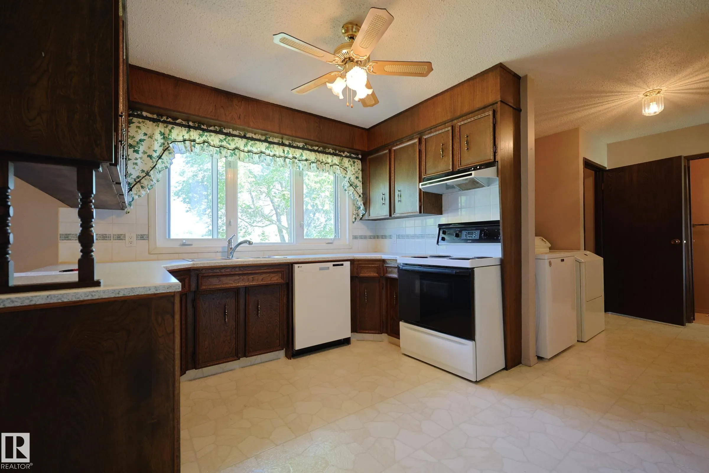 24213 TWP ROAD 554
