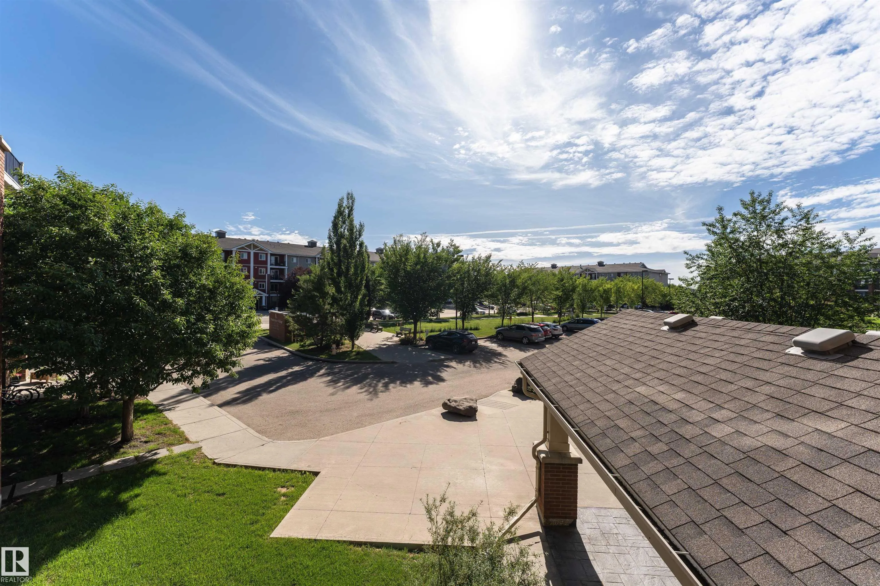 3719 WHITELAW Lane
