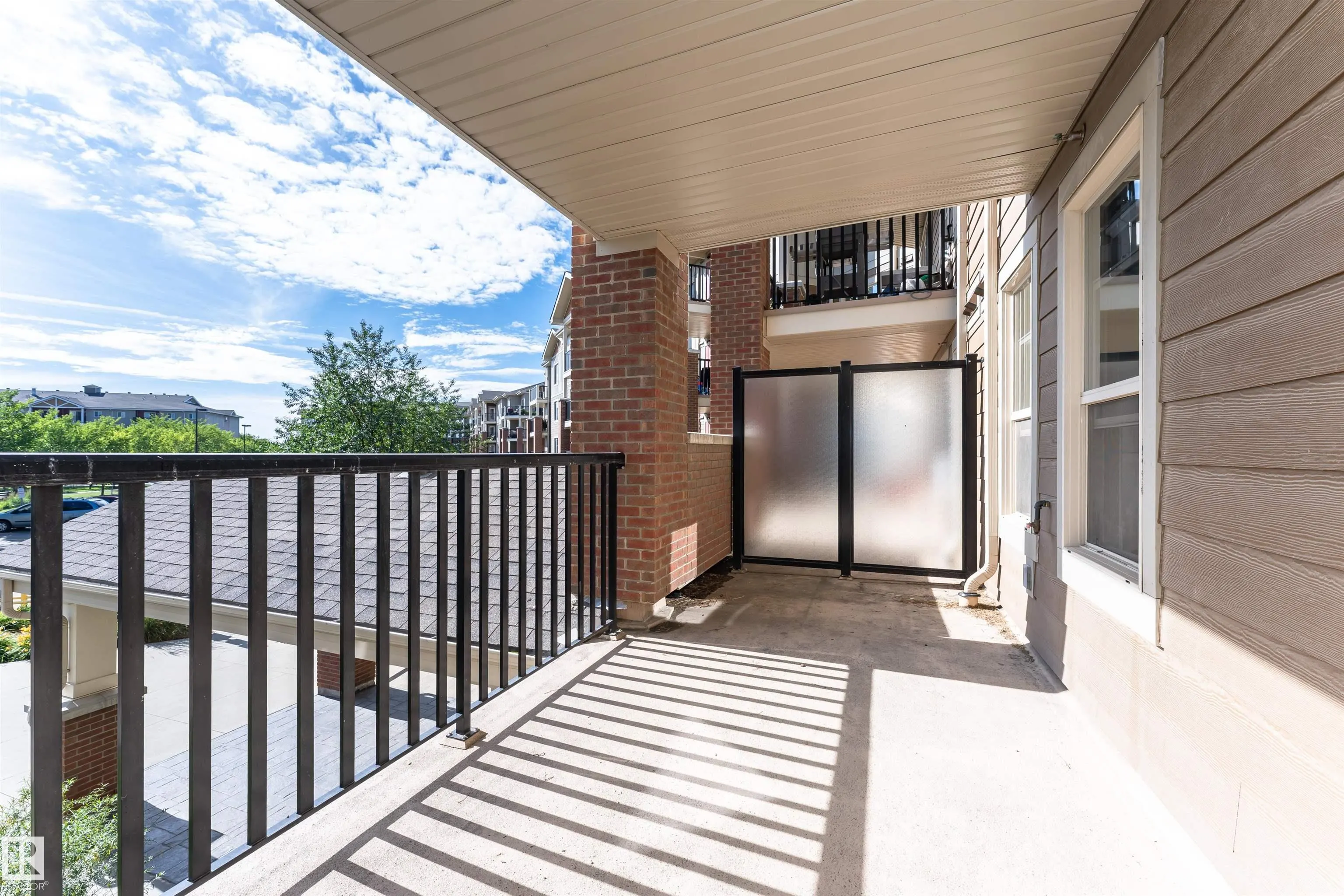 3719 WHITELAW Lane
