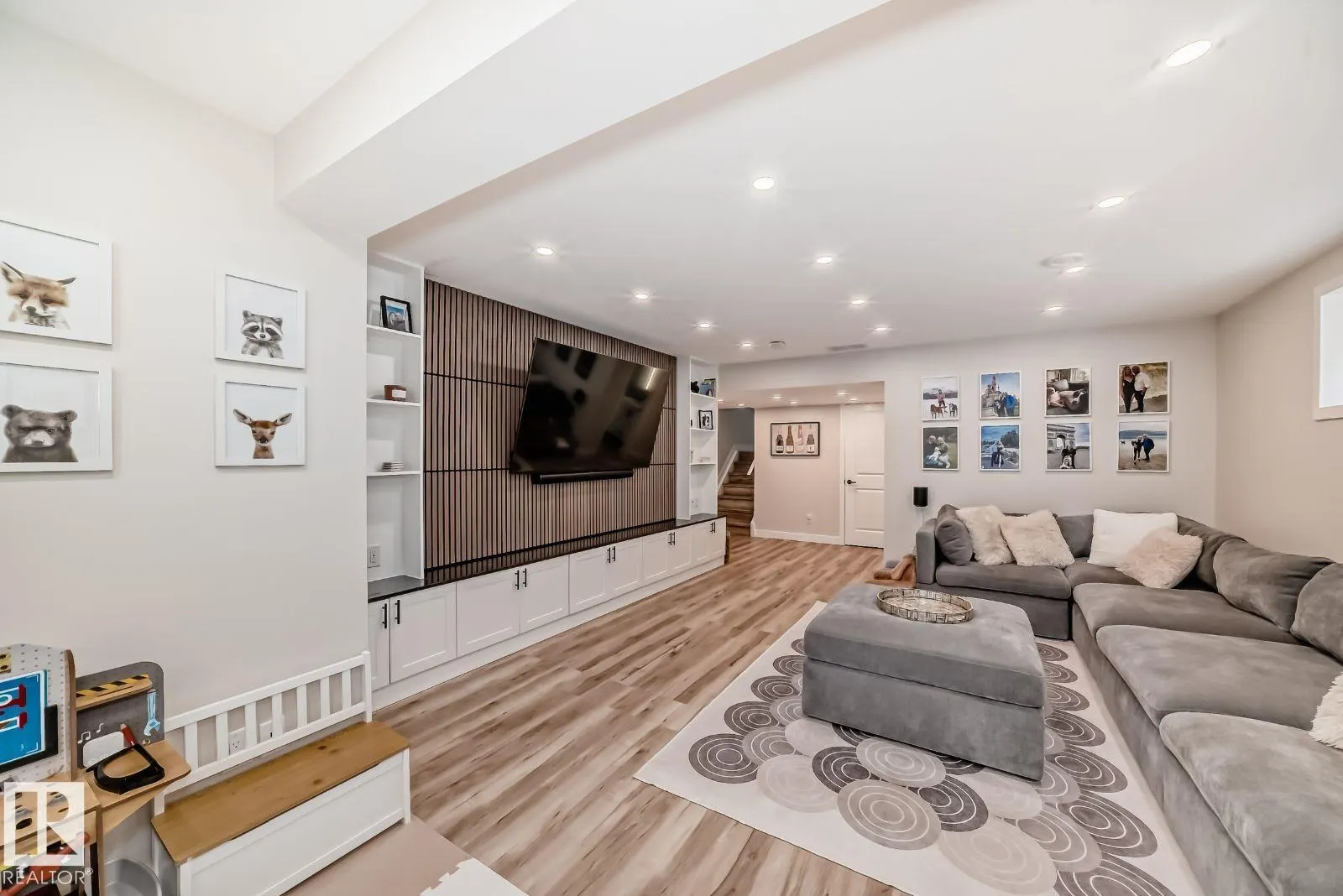 220 FOXTAIL Way