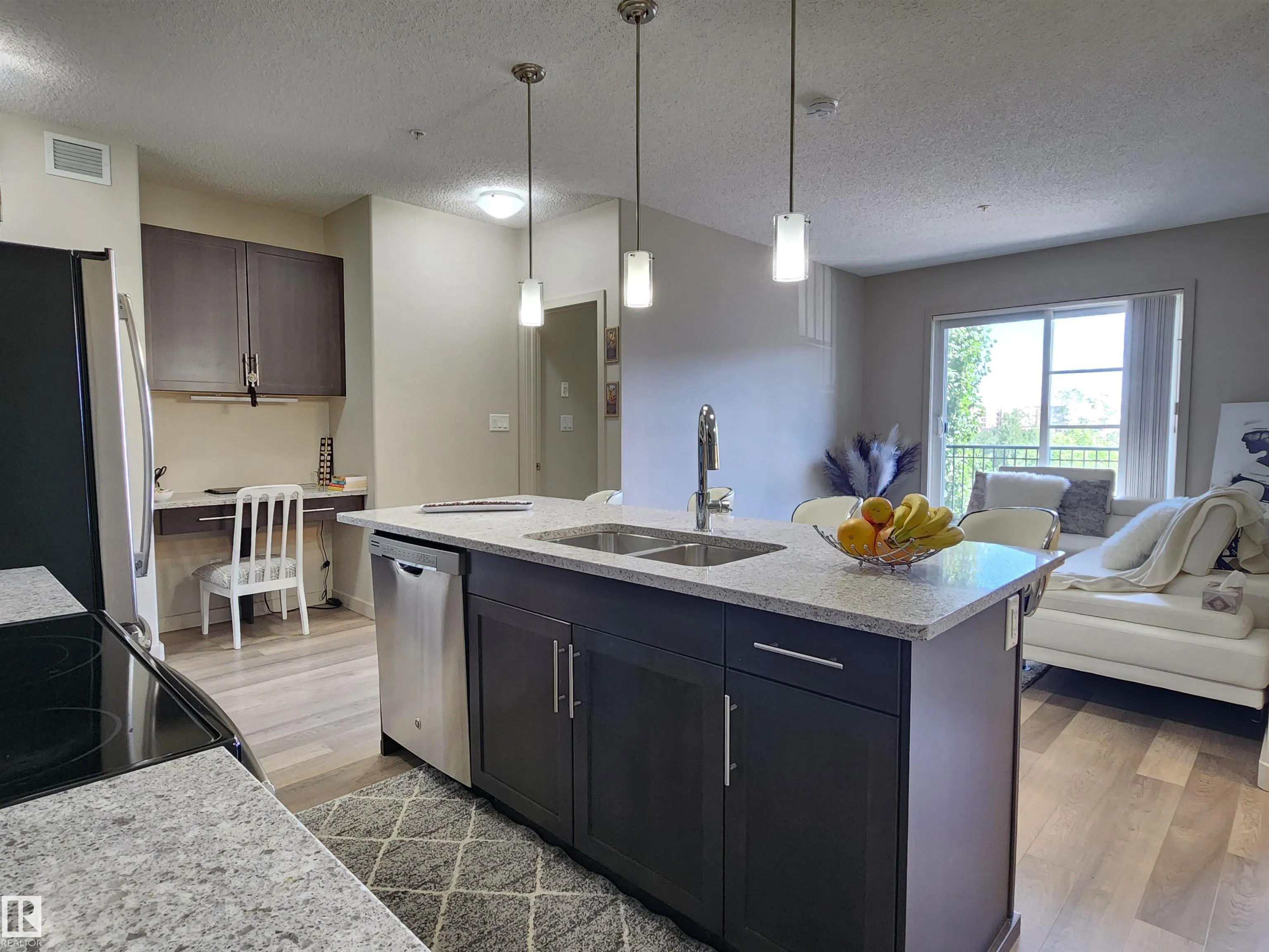 1144 ADAMSON Drive
