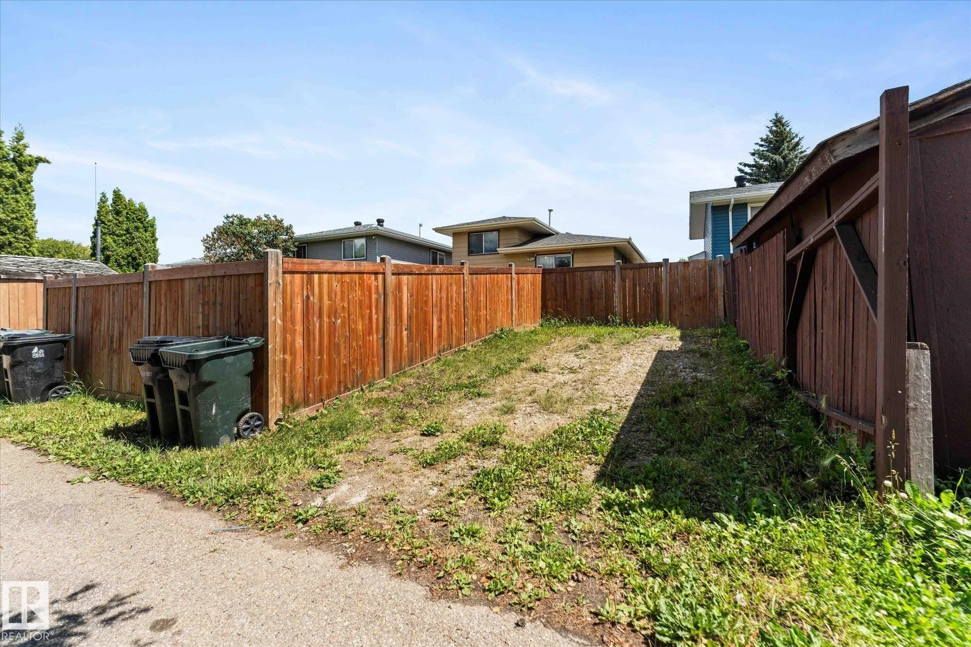 33 Westglen Crescent