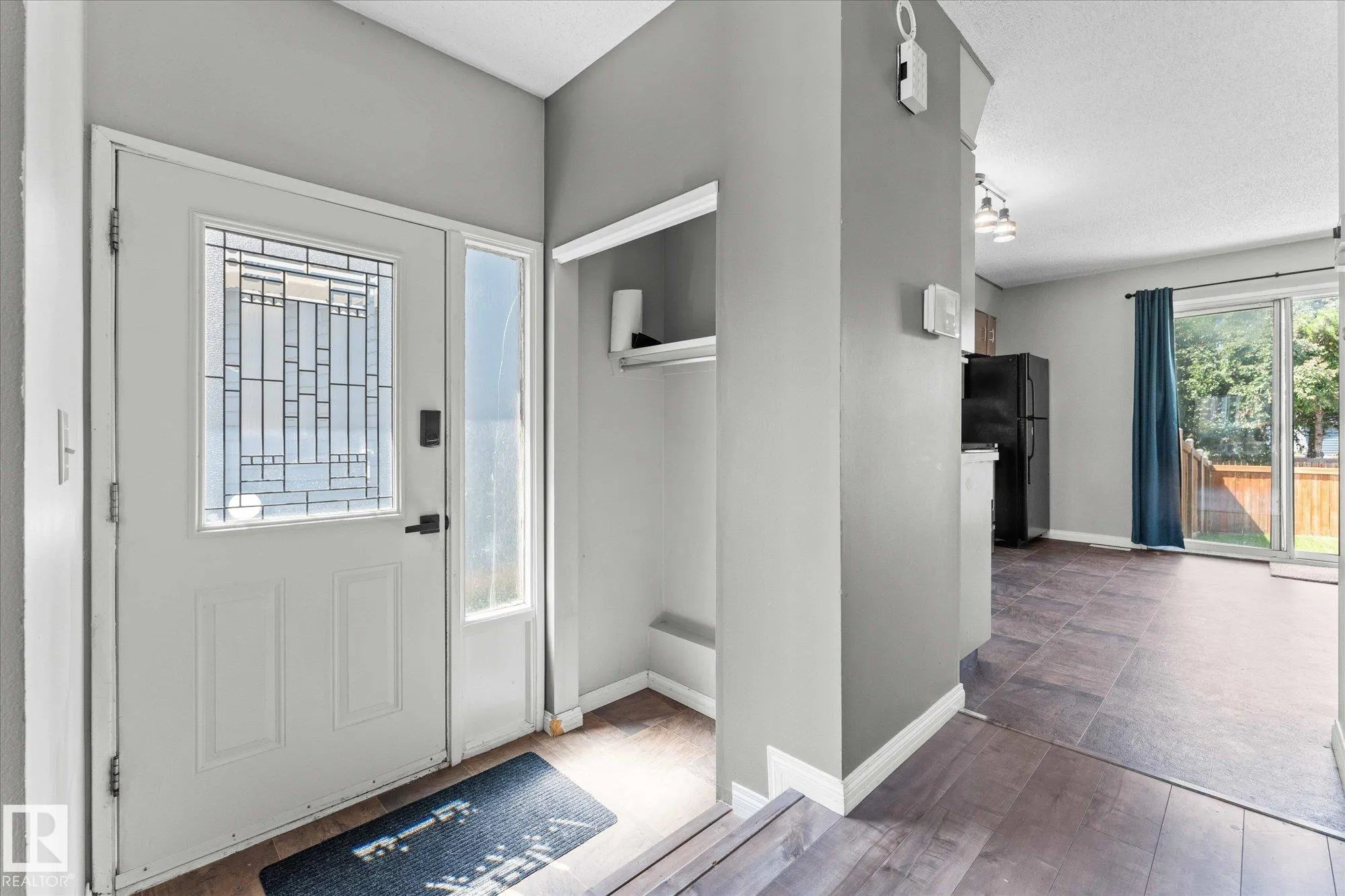 33 Westglen Crescent
