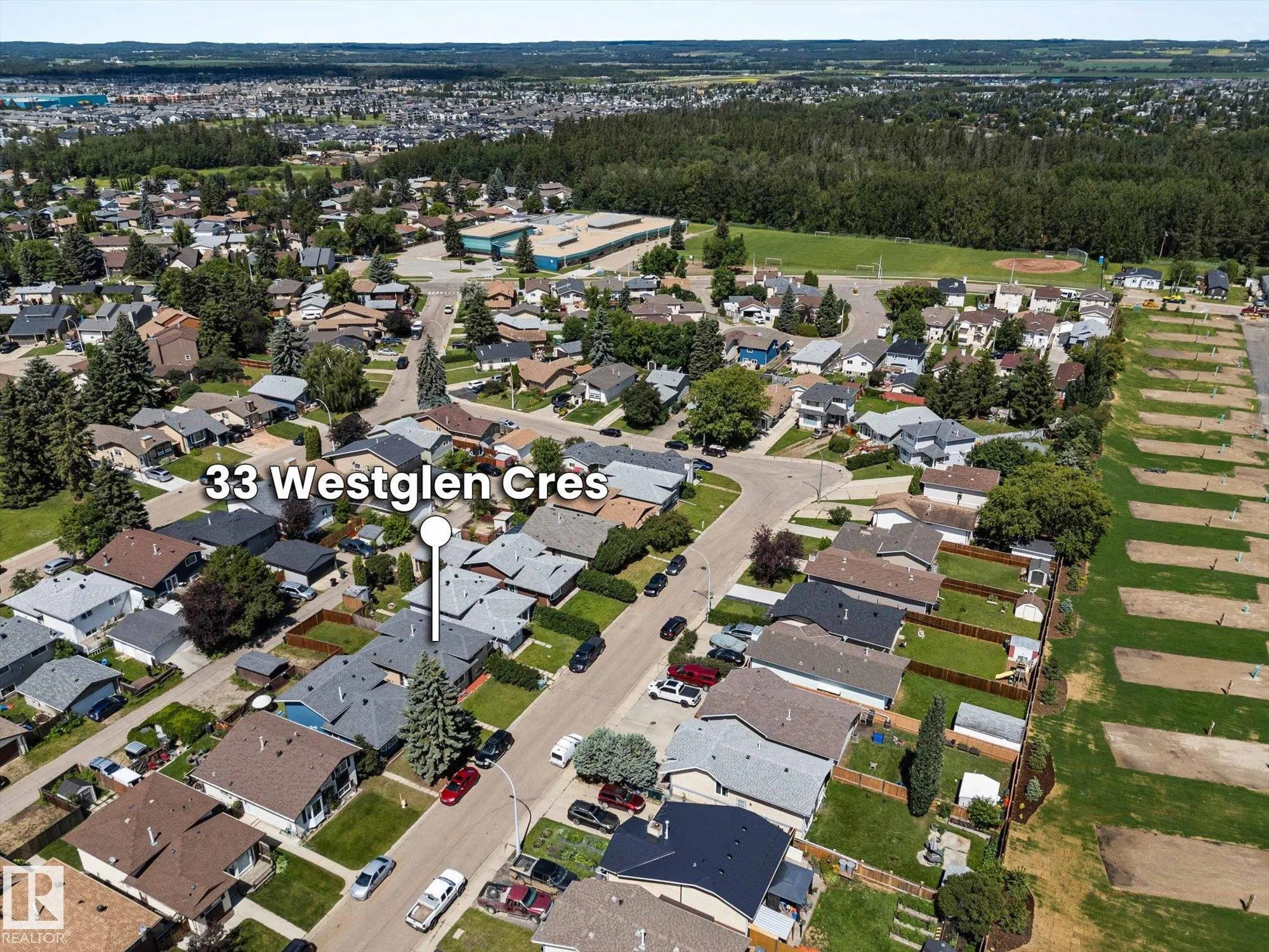 33 Westglen Crescent