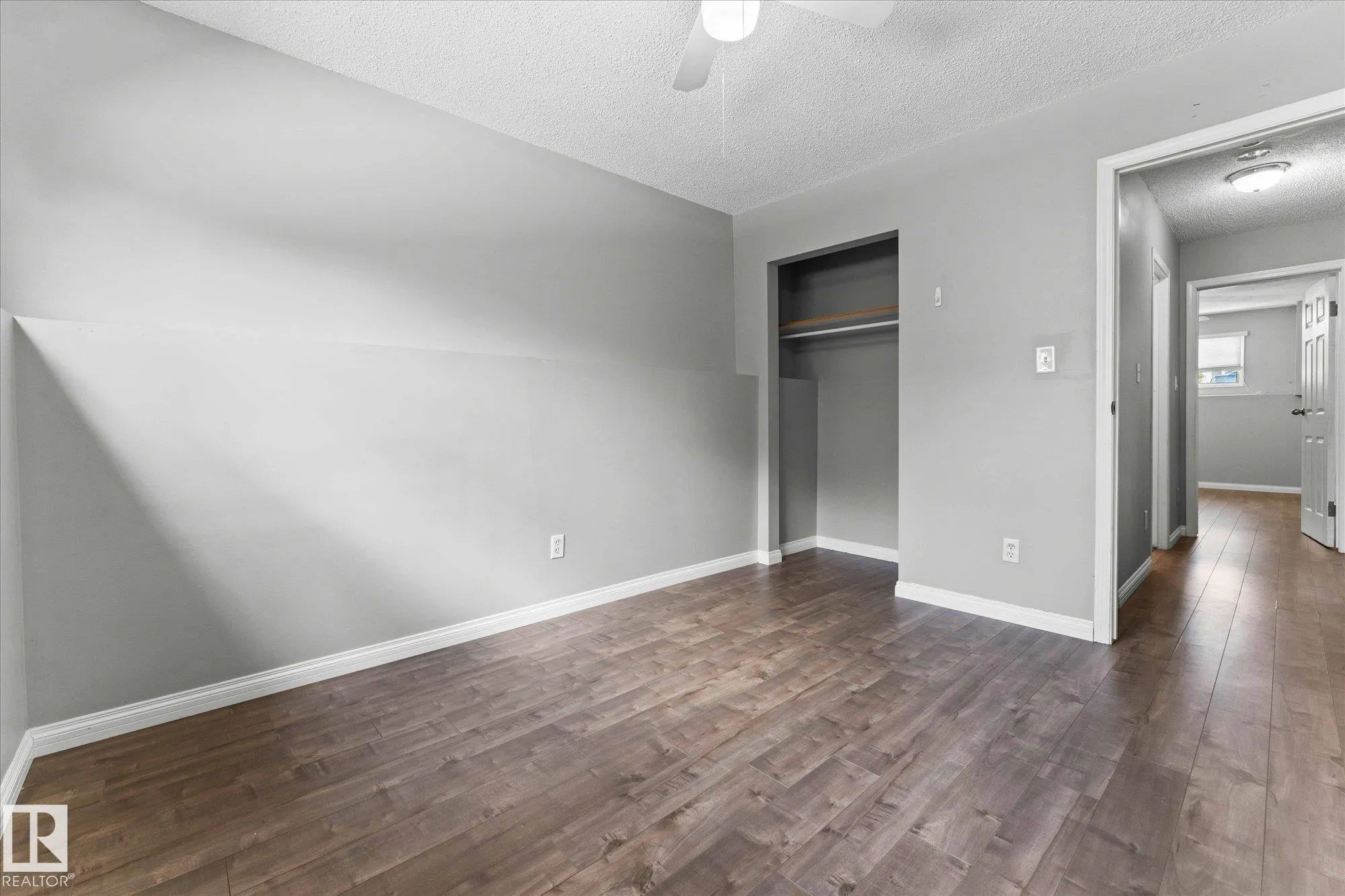 33 Westglen Crescent