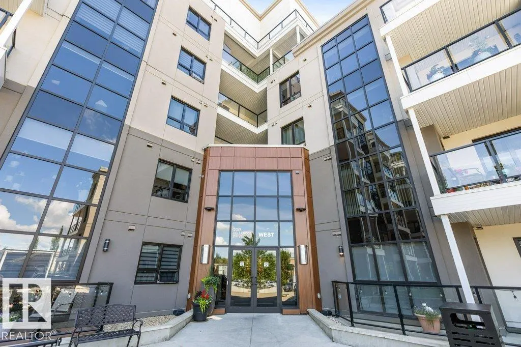 200 BELLEROSE Drive