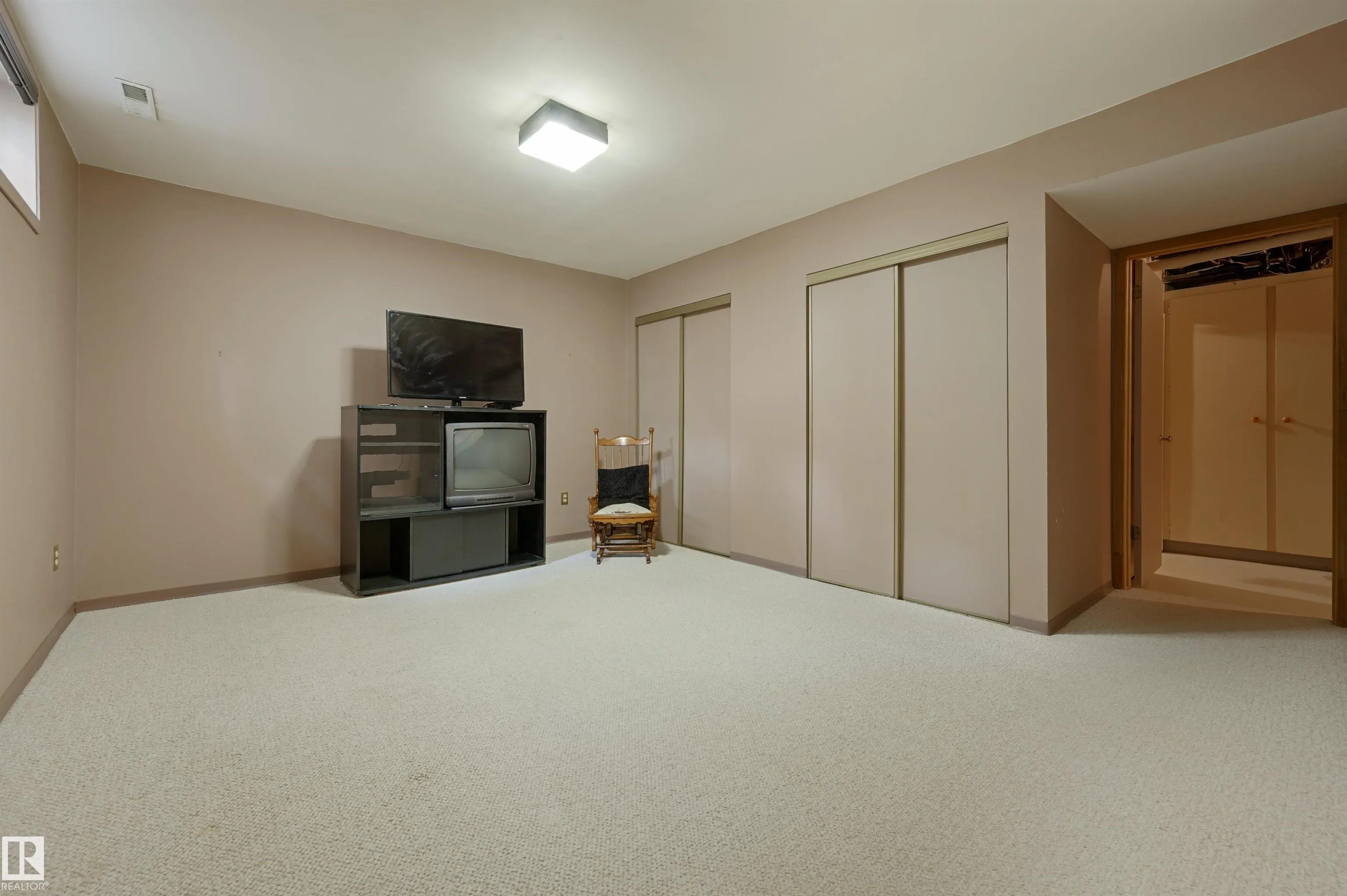 14232 RAVINE Drive