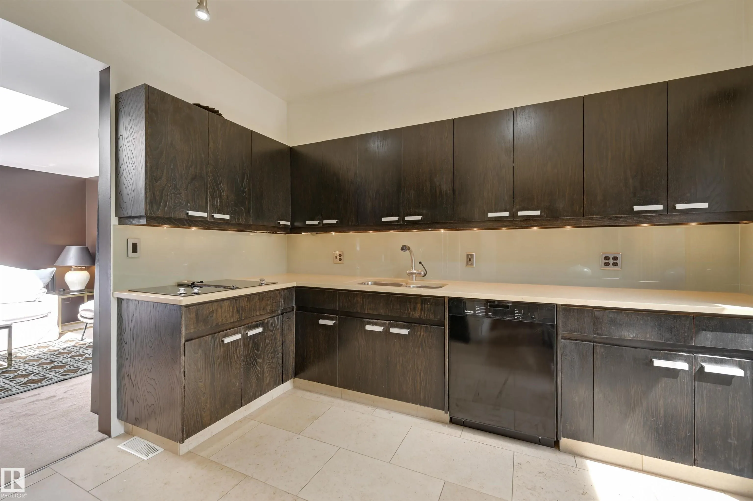 14232 RAVINE Drive