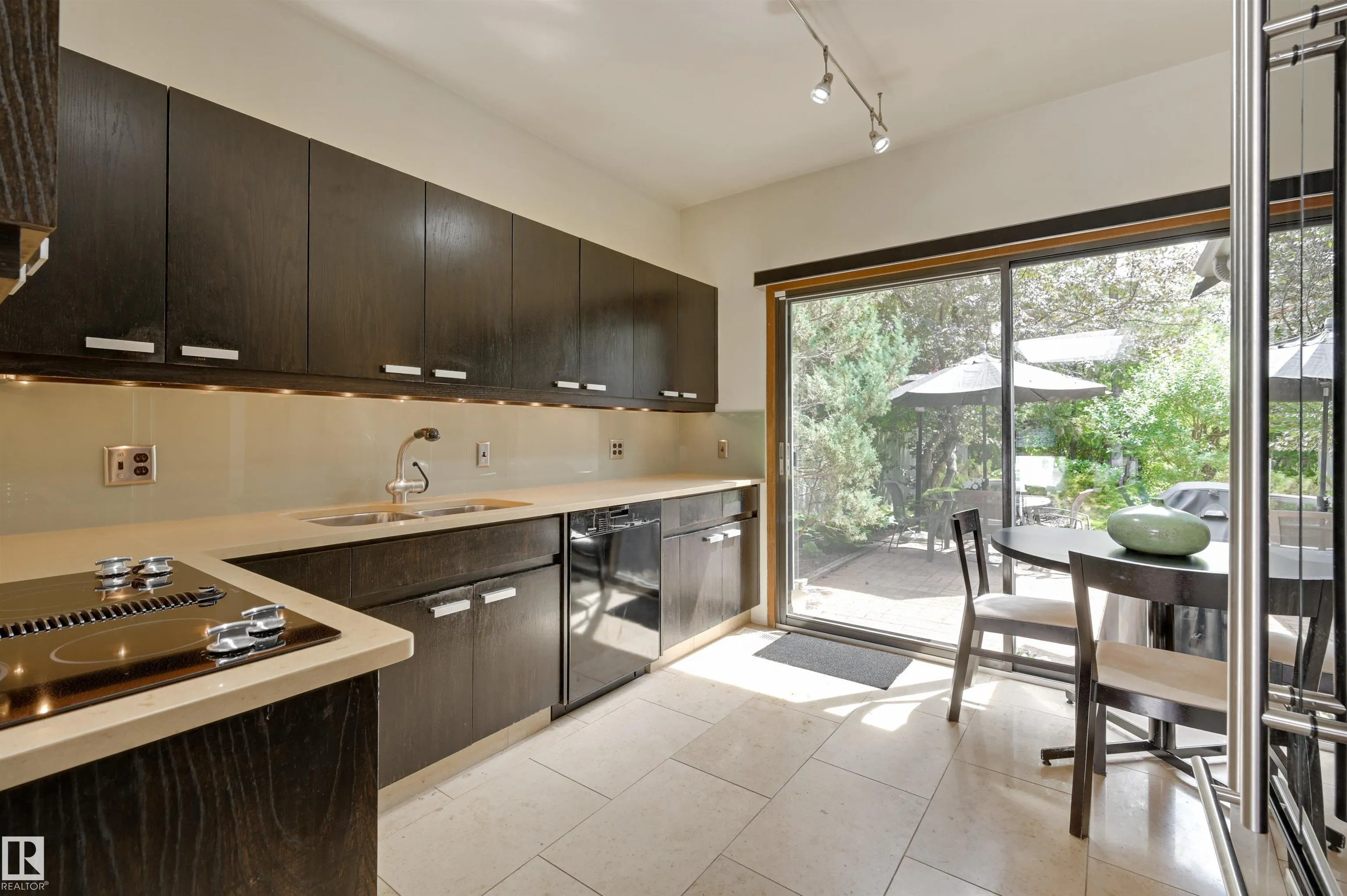 14232 RAVINE Drive