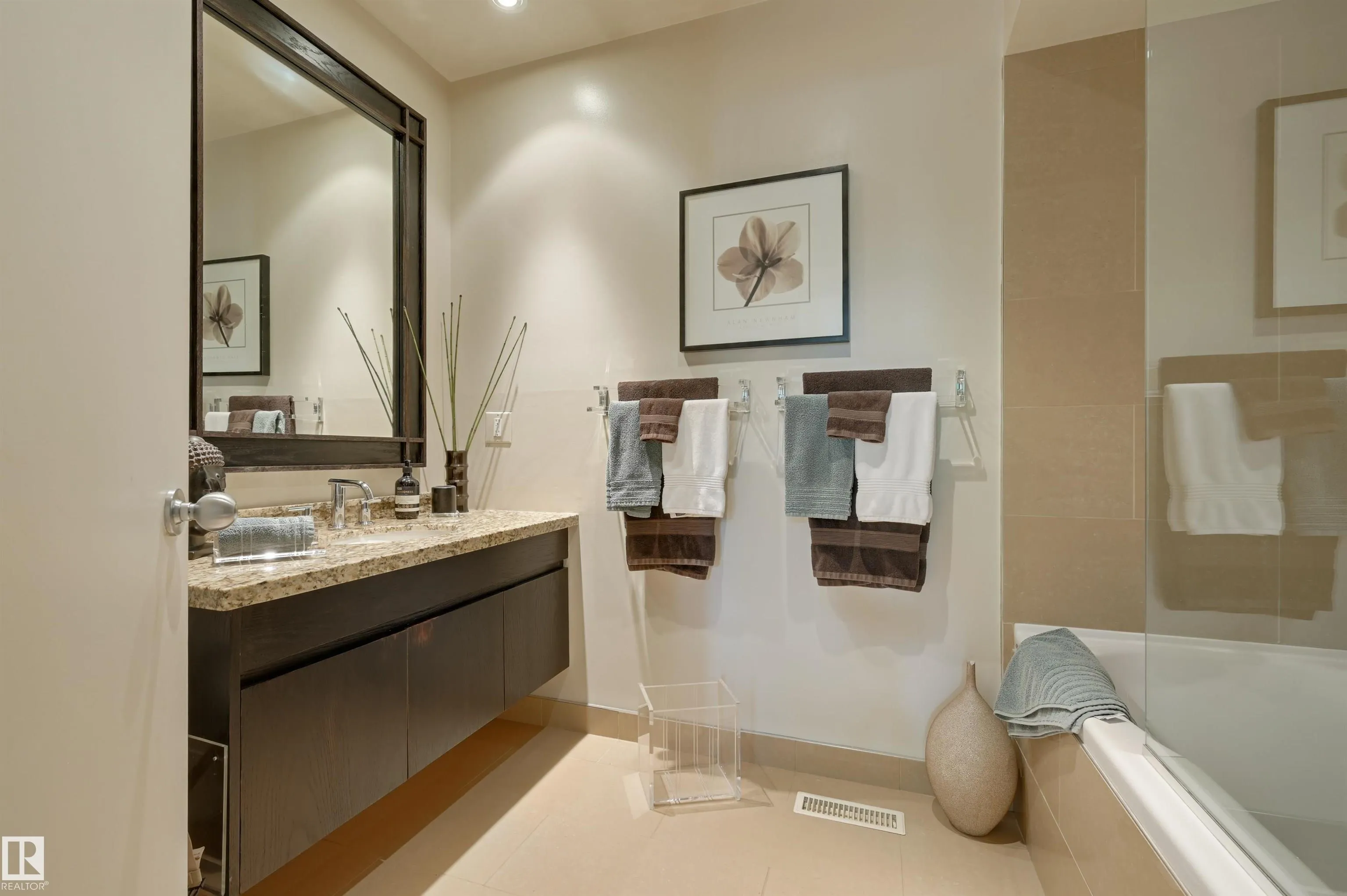 14232 RAVINE Drive