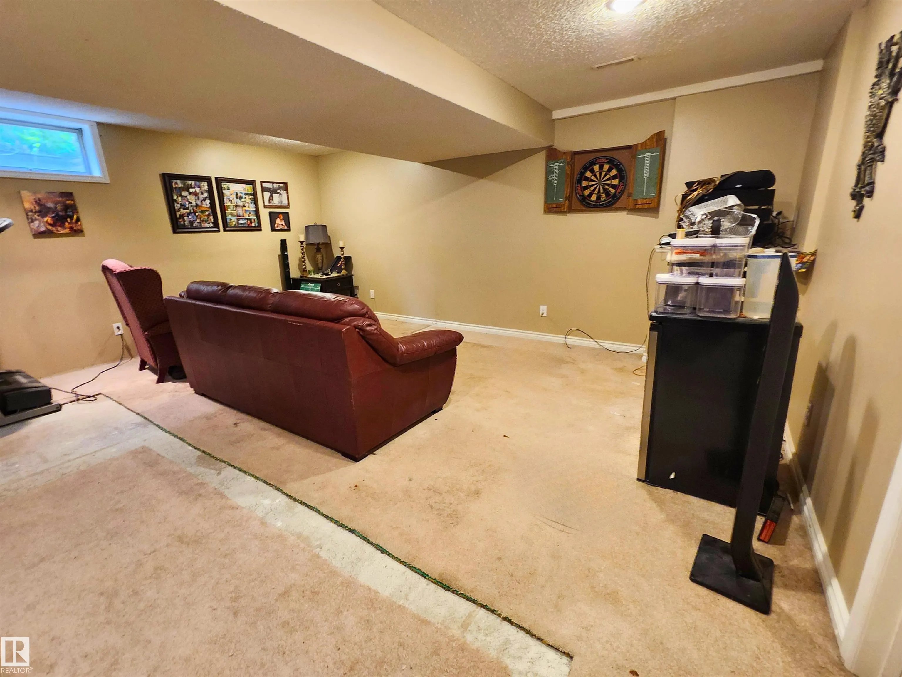 16 RAVEN Drive