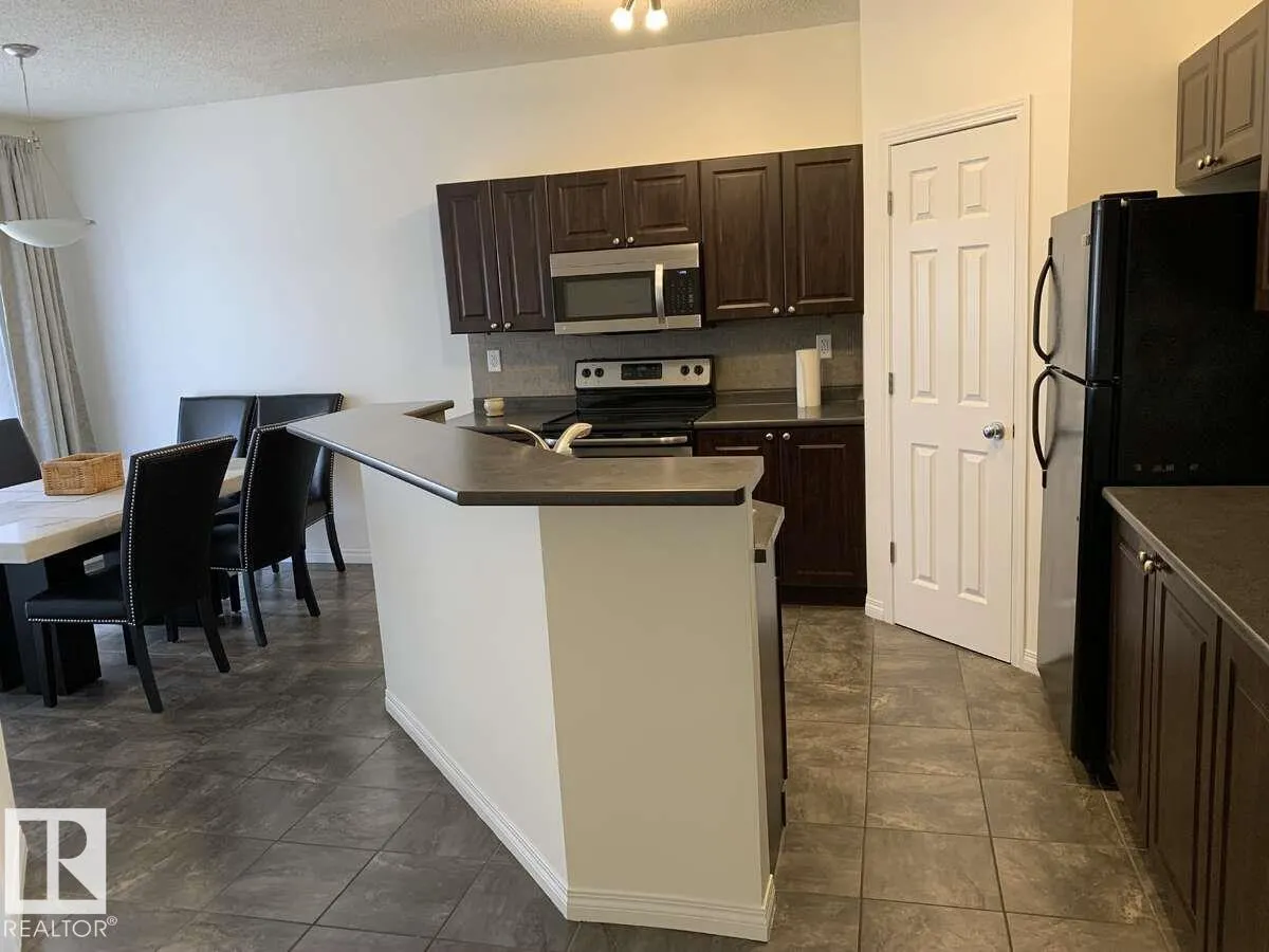 4821 TERWILLEGAR Common