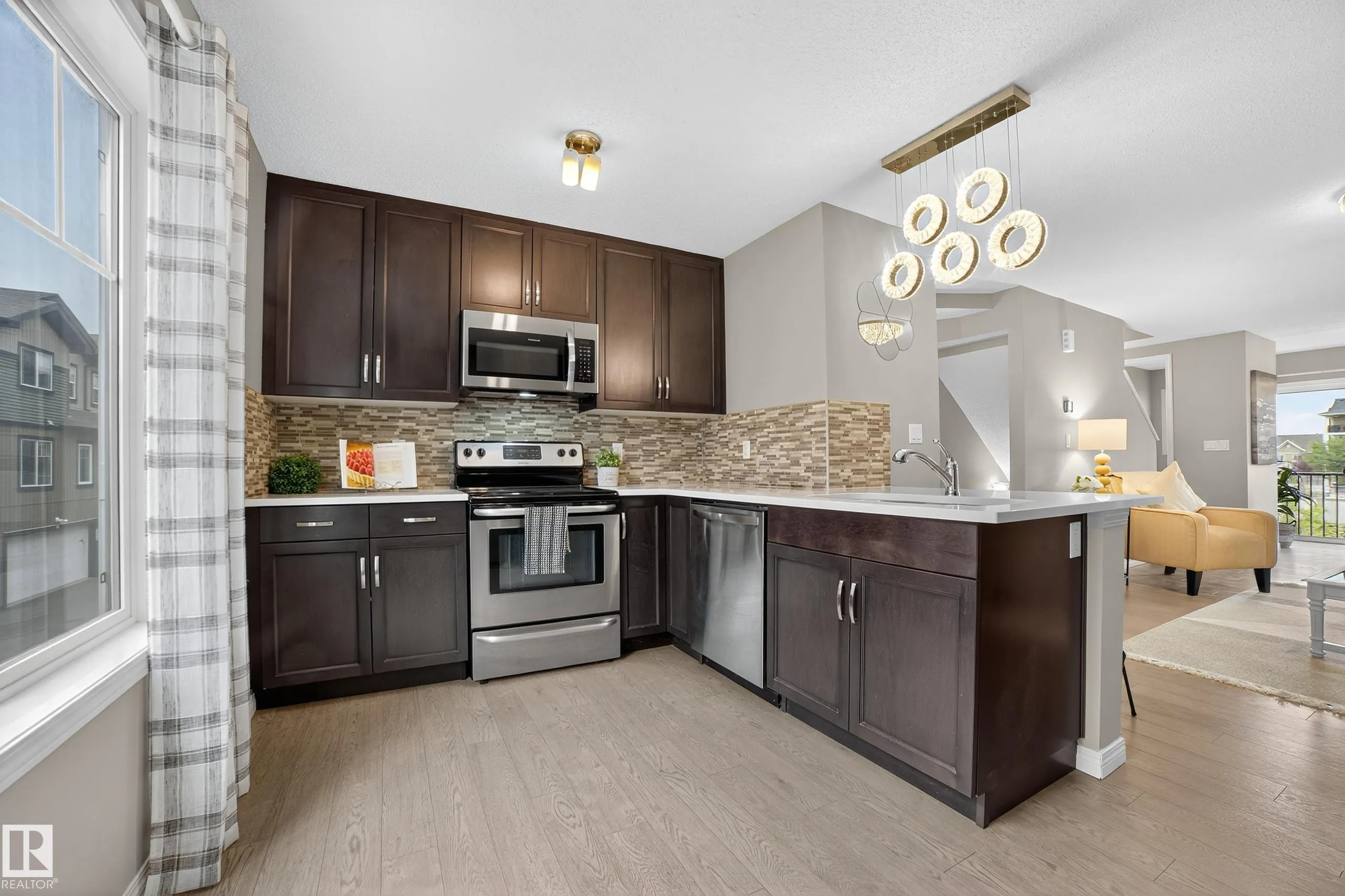 3305 ORCHARDS LINK Link