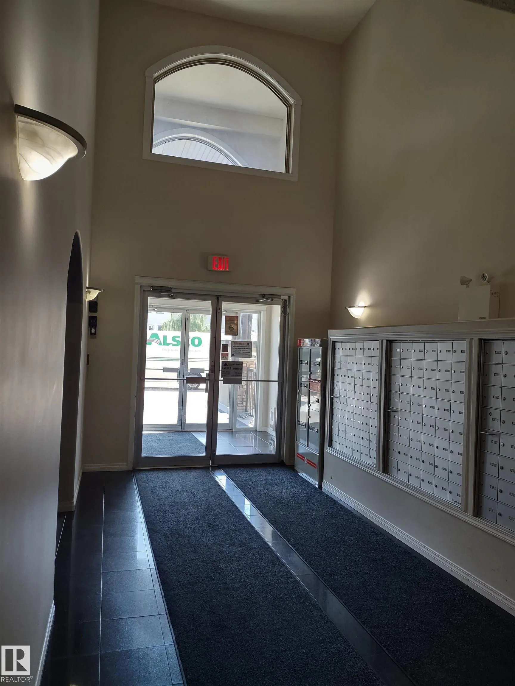 300 SPRUCE RIDGE Road