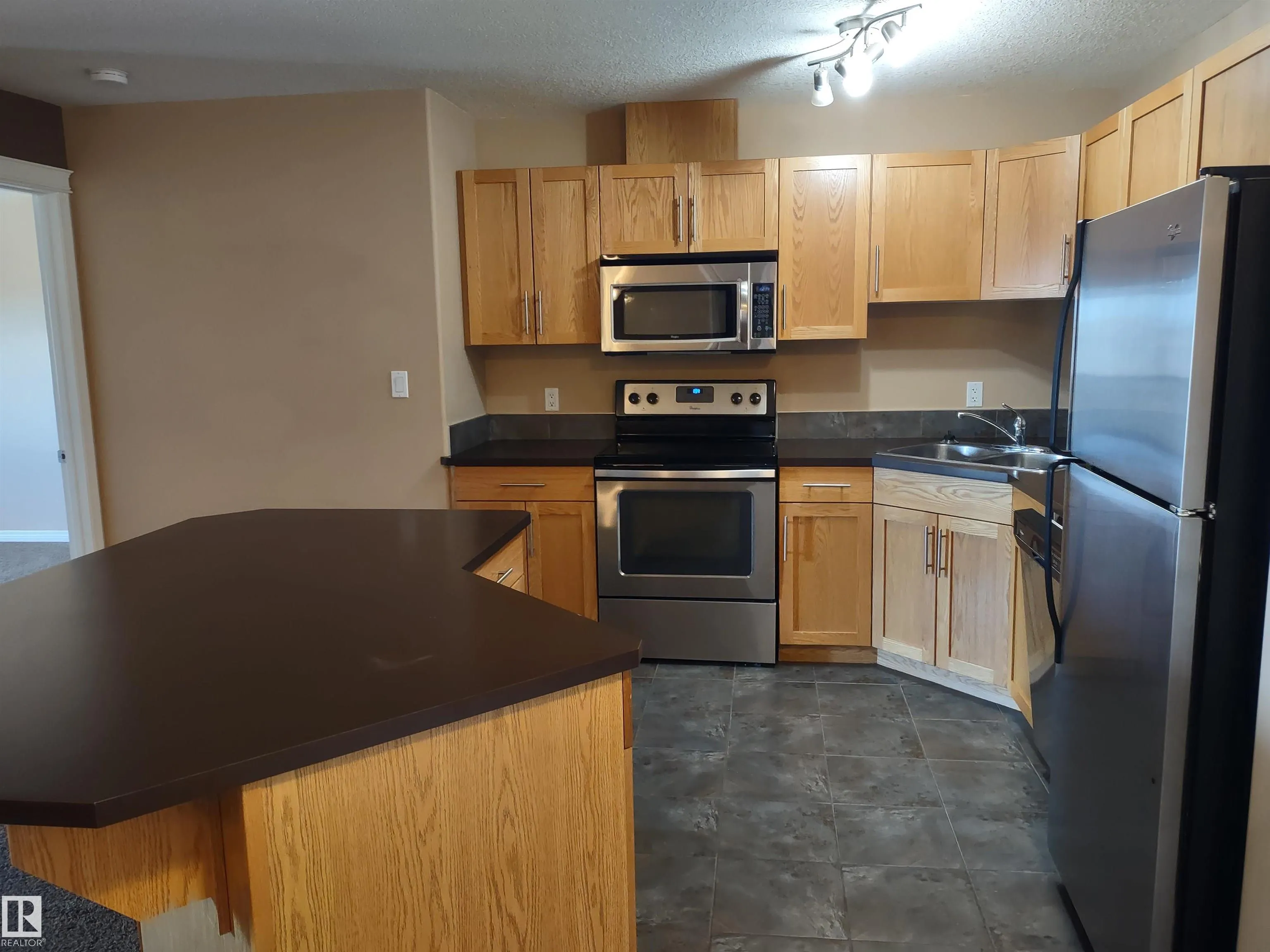 300 SPRUCE RIDGE Road