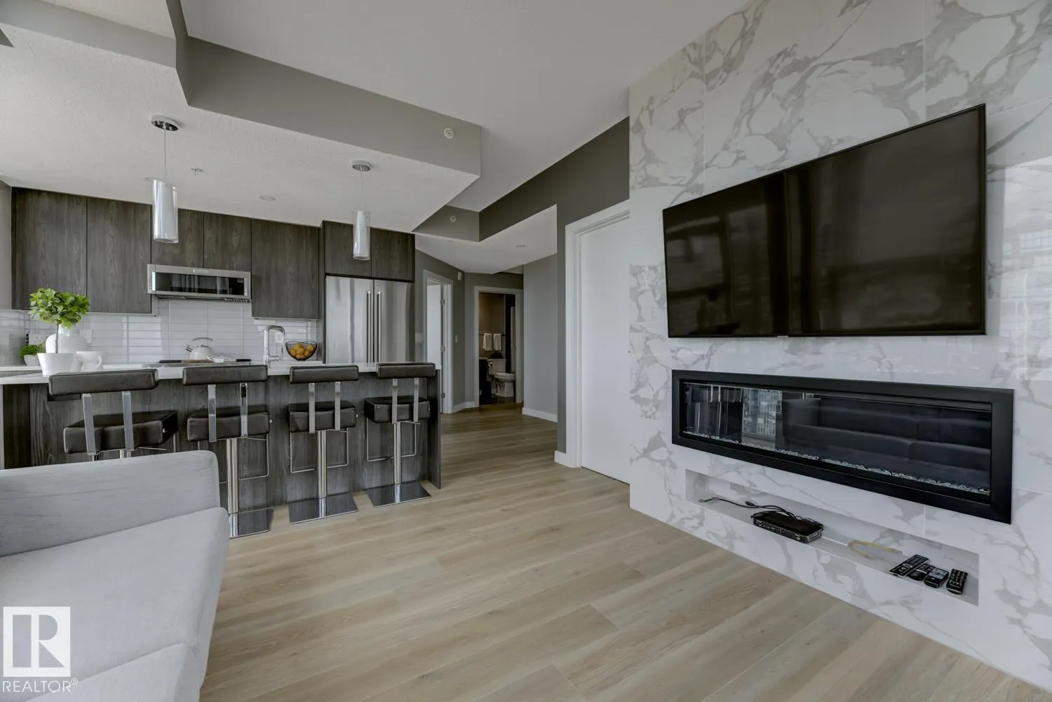 10180 103 Street