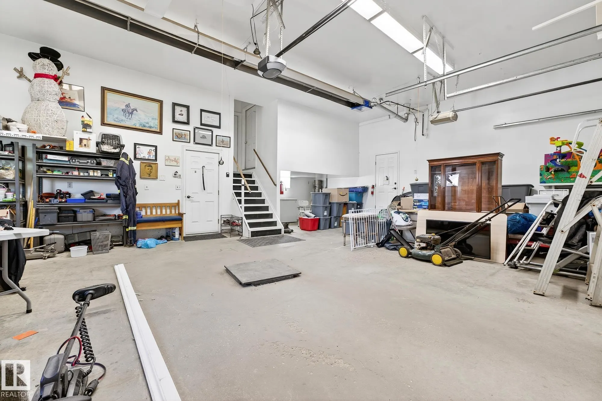 47 CHARLTON Road
