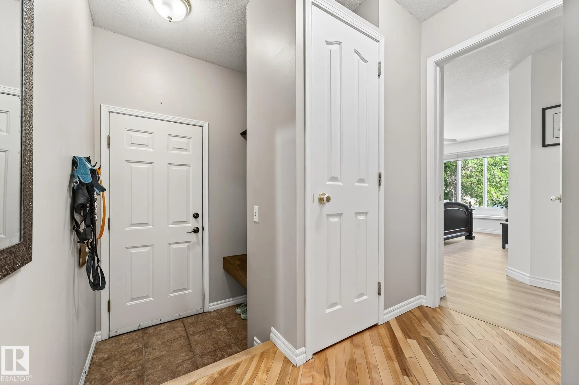 47 CHARLTON Road