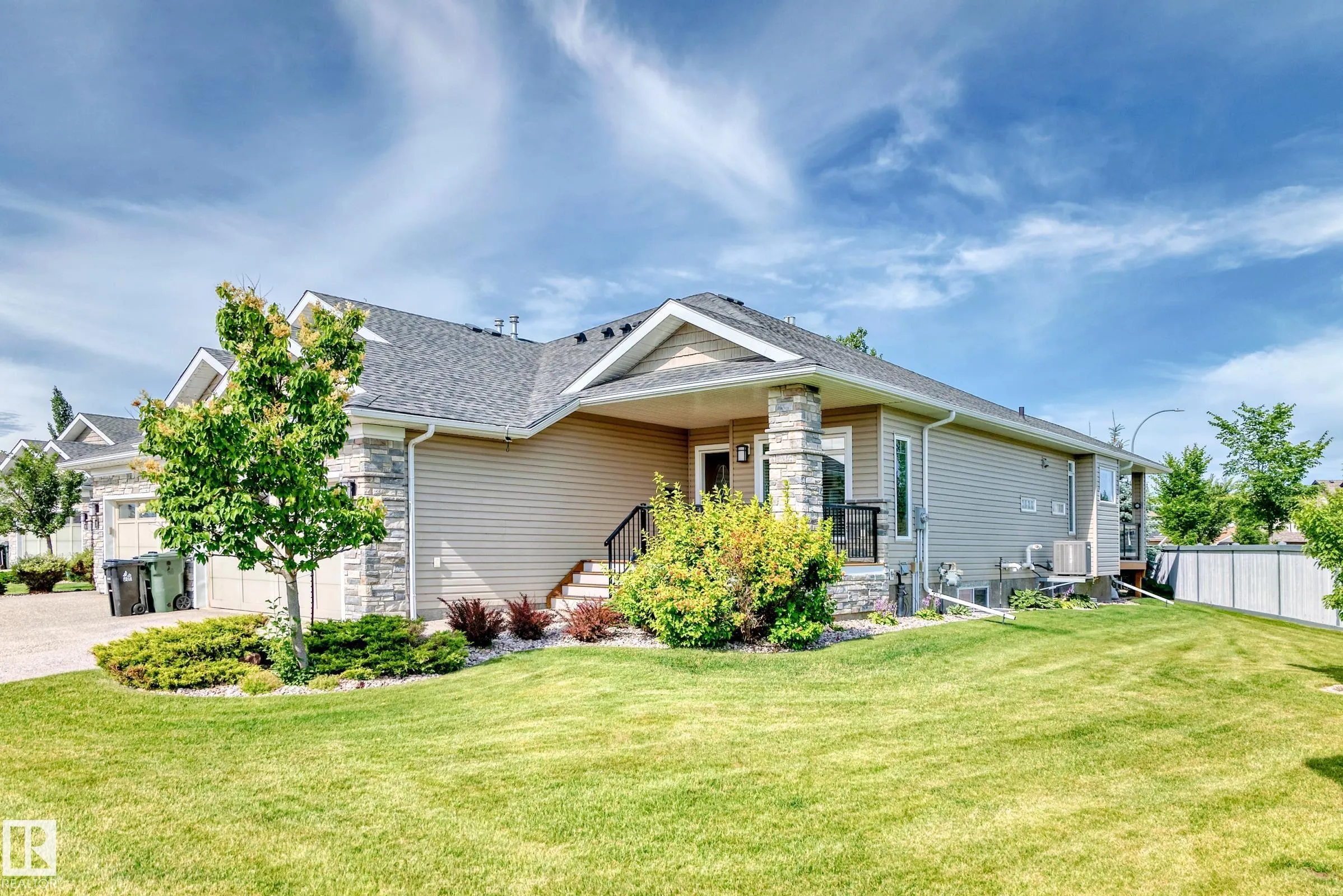1 LINCOLN Cove