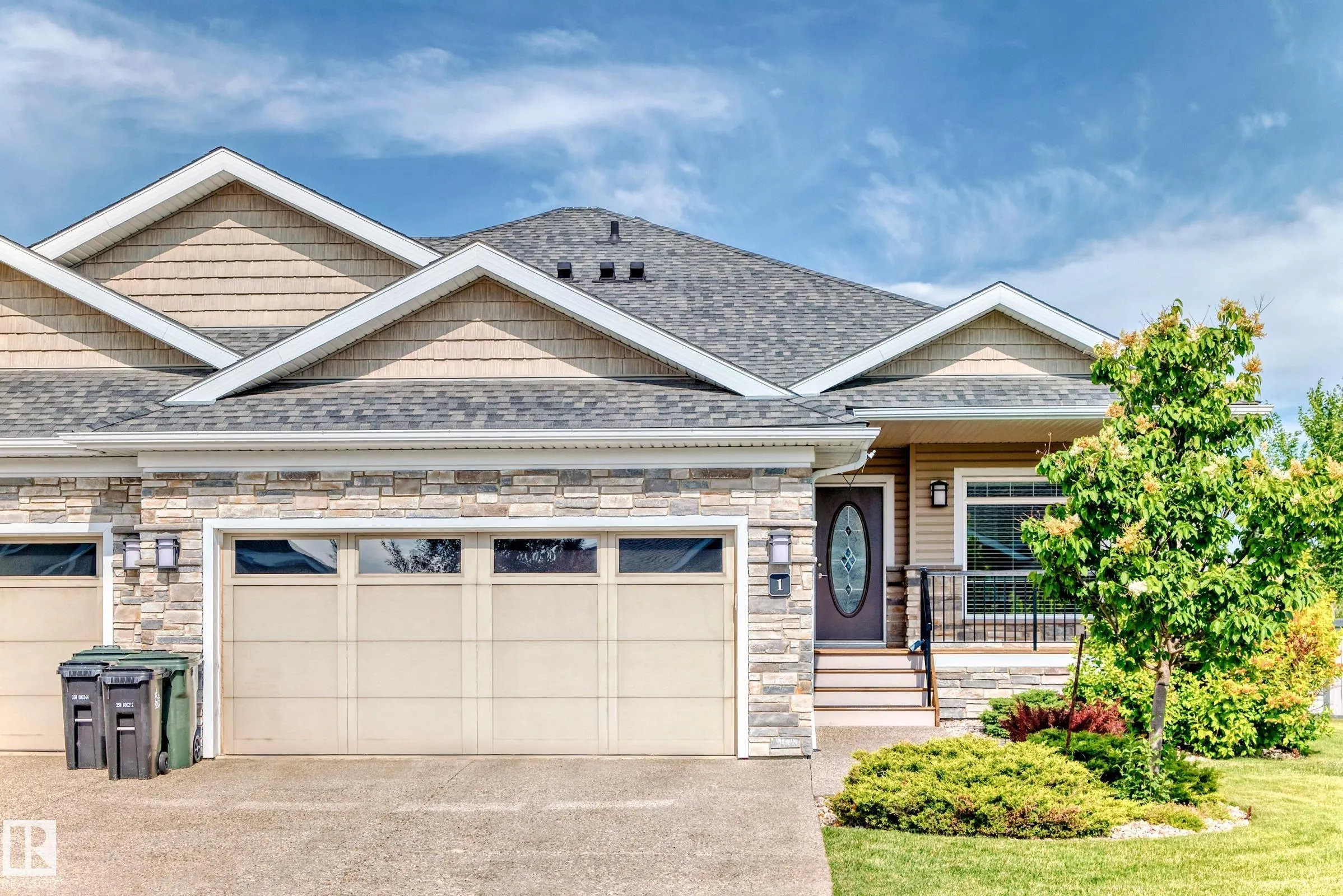1 LINCOLN Cove