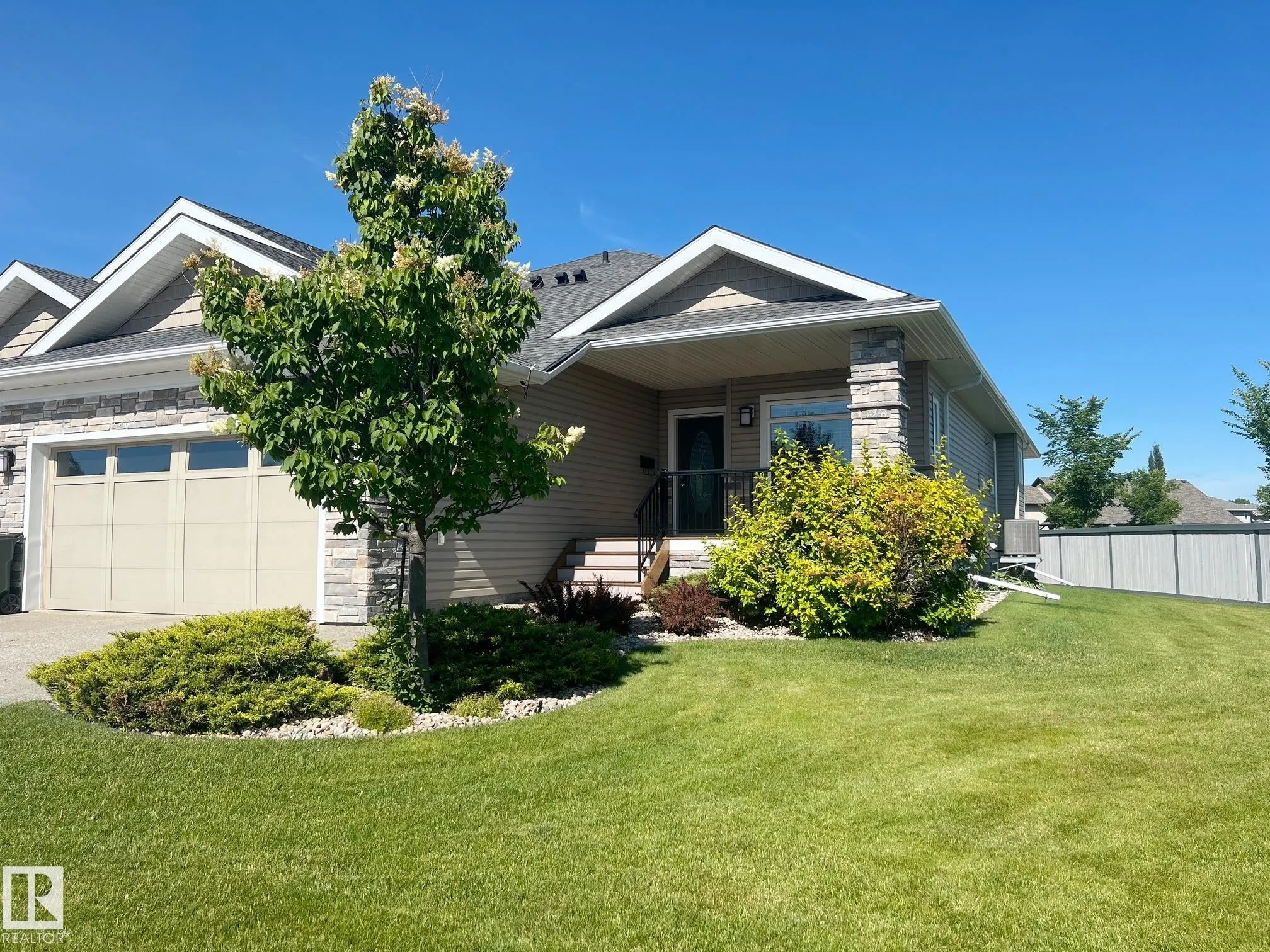 1 LINCOLN Cove