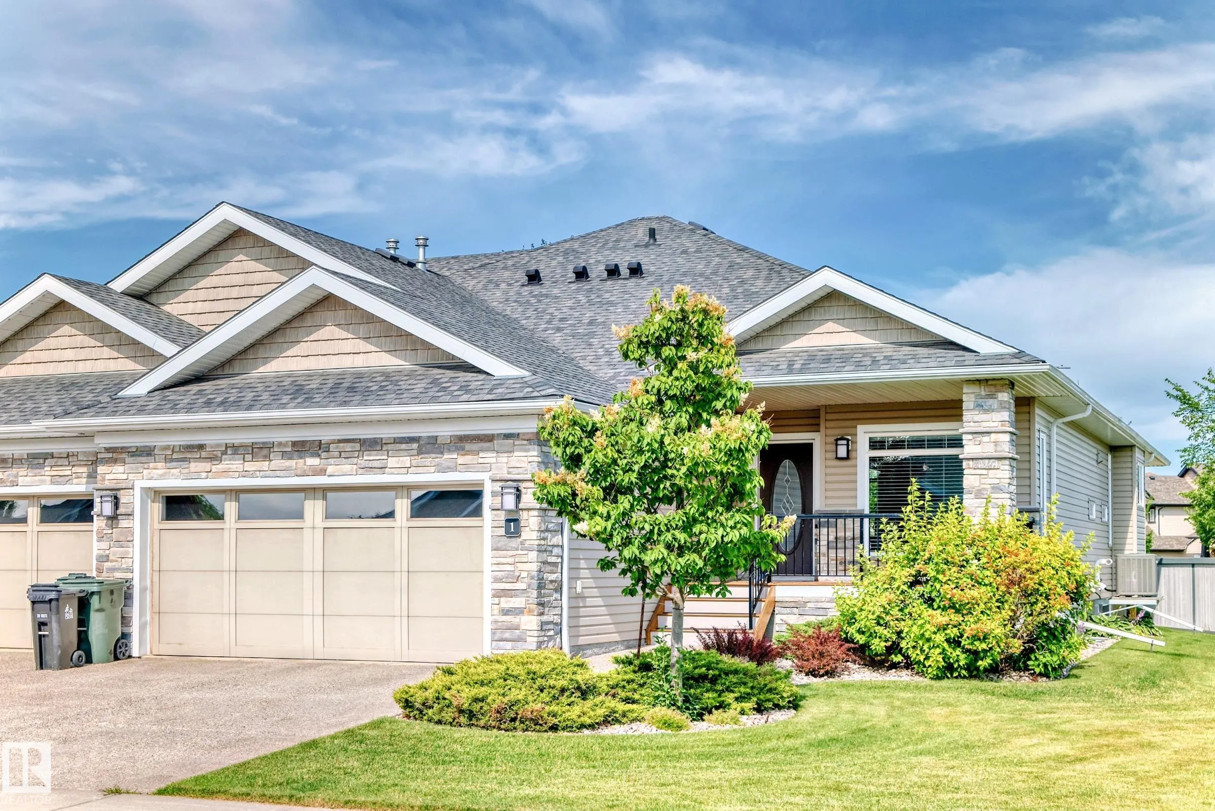 1 LINCOLN Cove