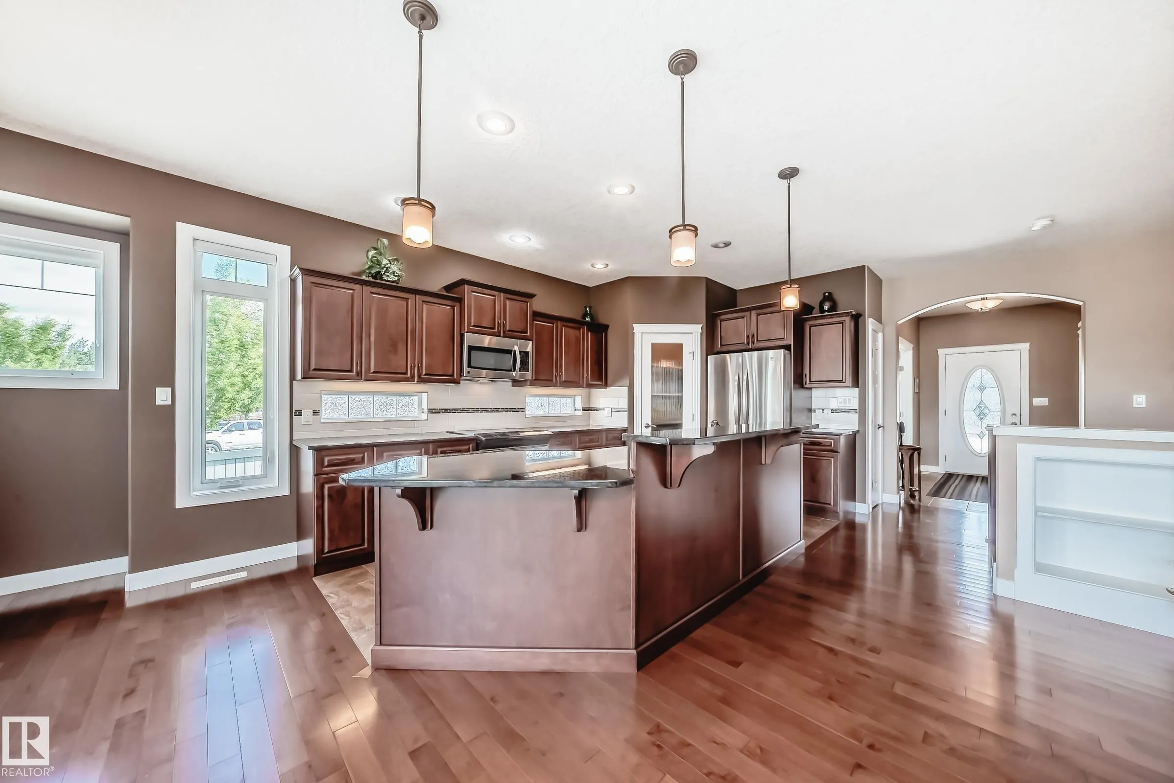 1 LINCOLN Cove