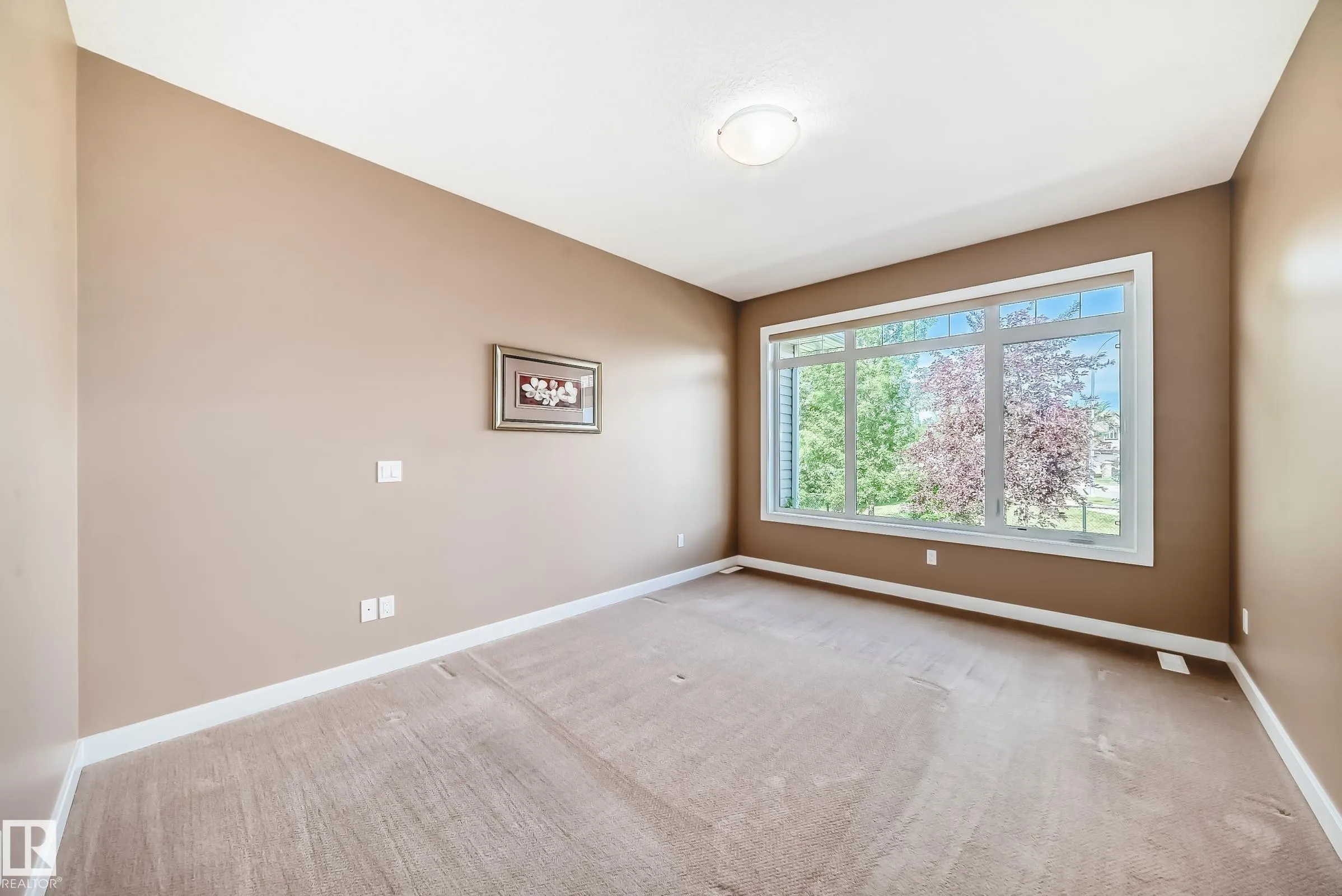1 LINCOLN Cove