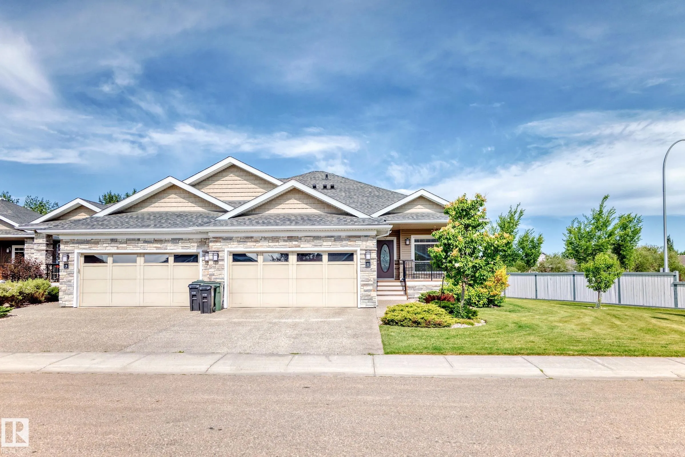 1 LINCOLN Cove