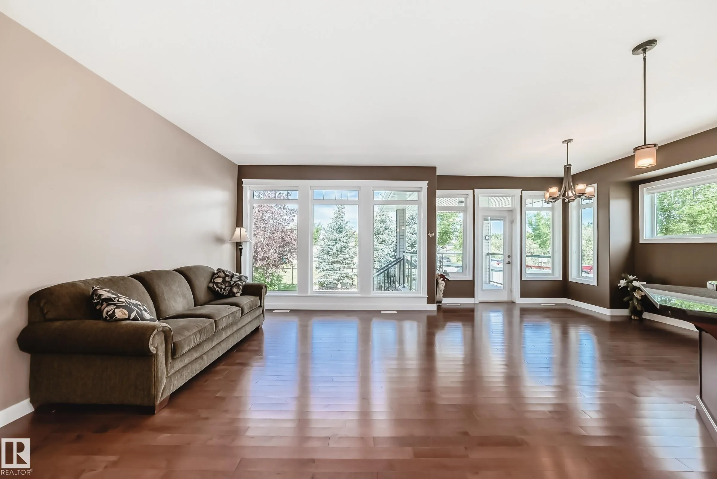 1 LINCOLN Cove