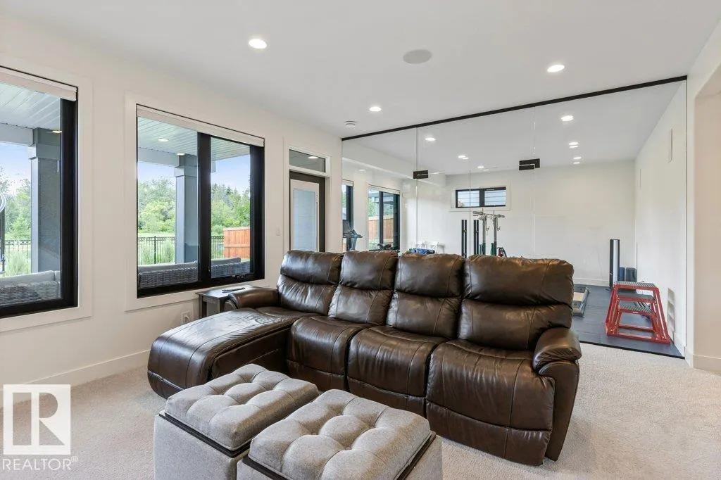 27 RYBURY Court