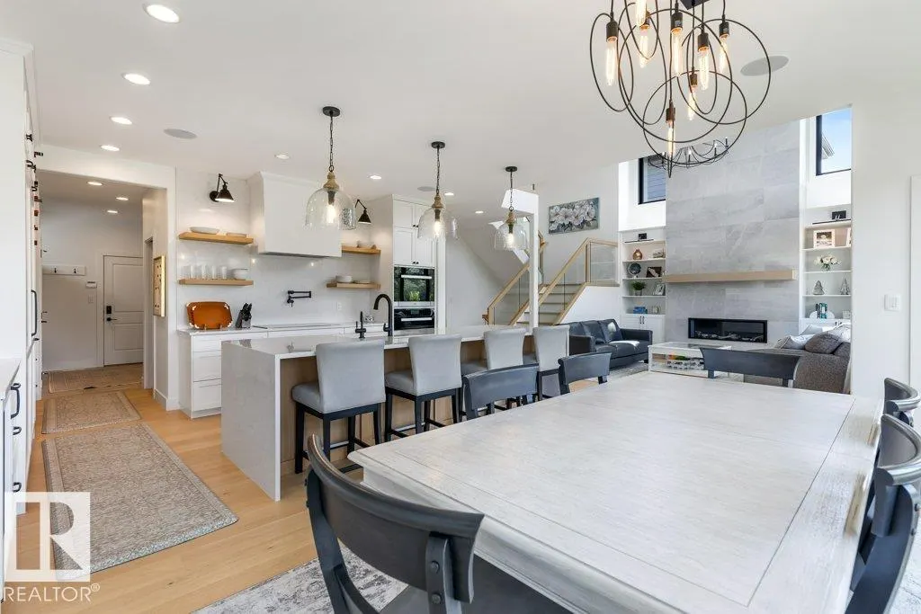27 RYBURY Court