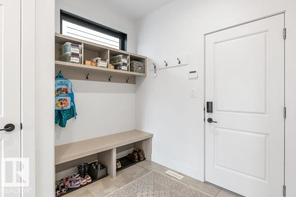 27 RYBURY Court