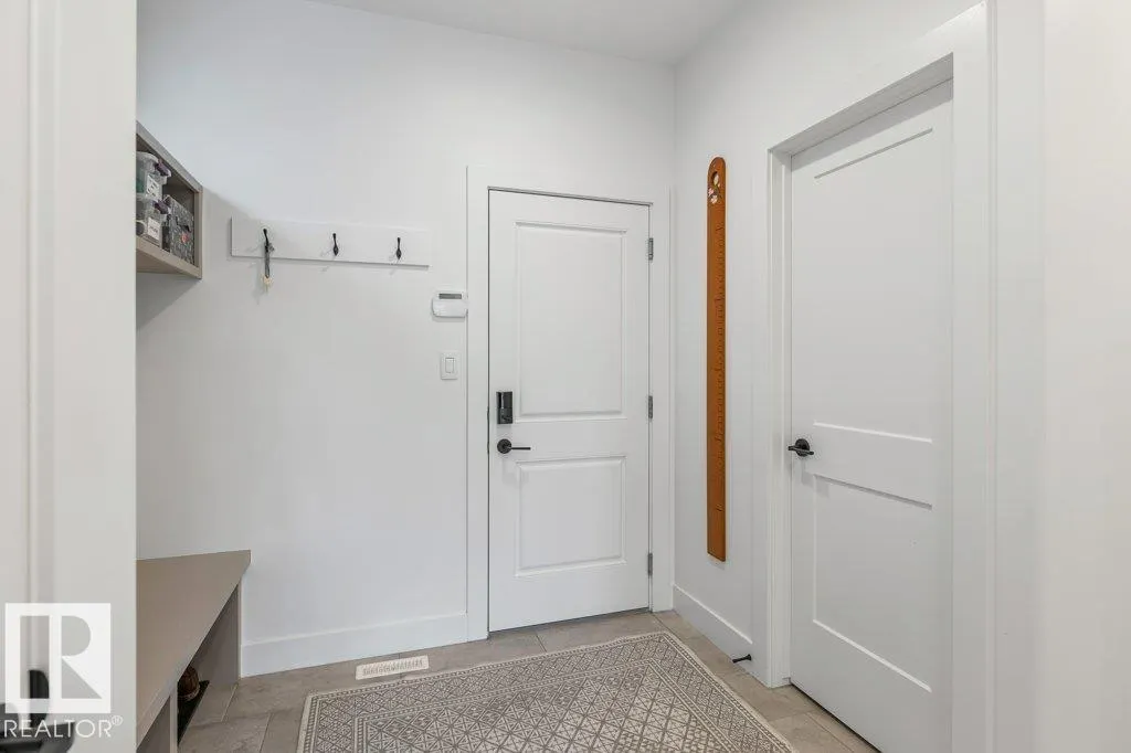 27 RYBURY Court