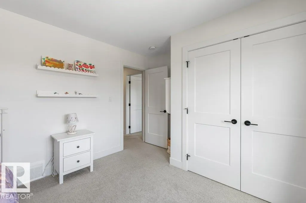 27 RYBURY Court
