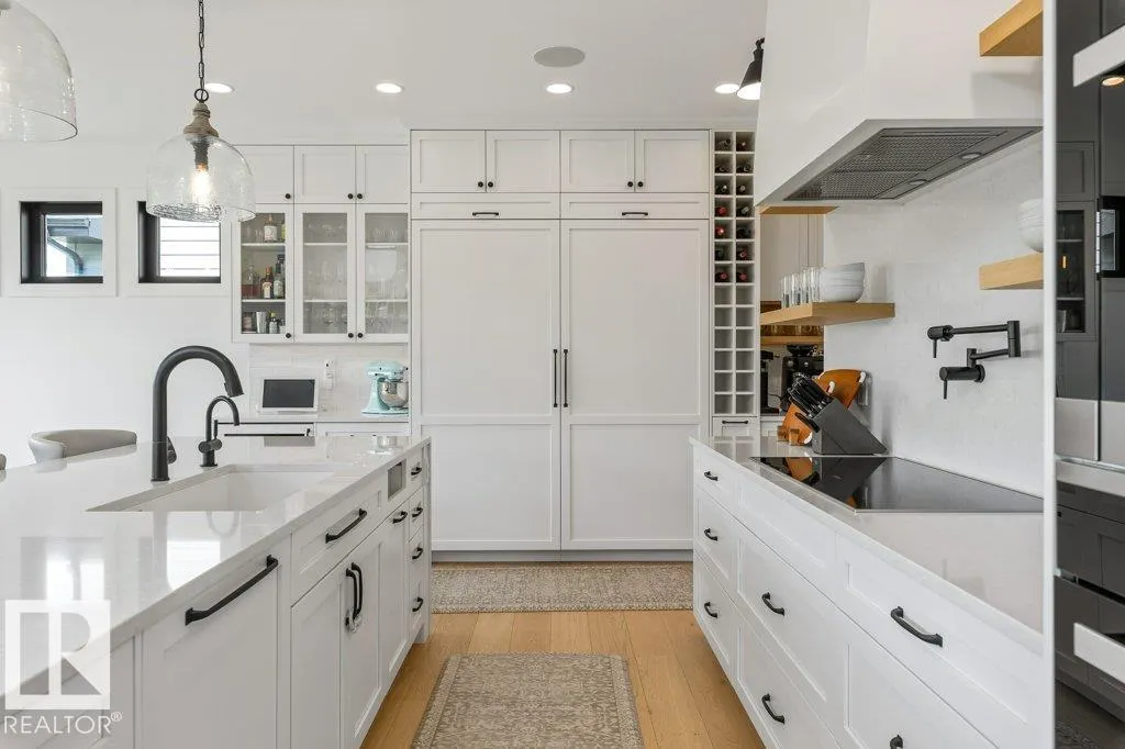 27 RYBURY Court