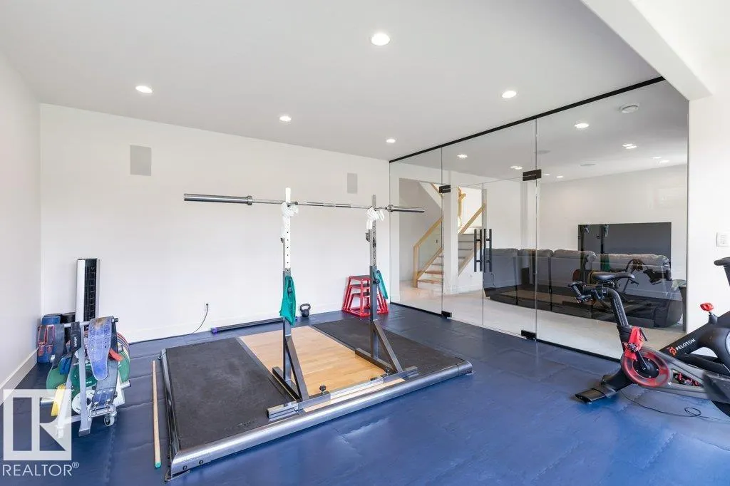 27 RYBURY Court