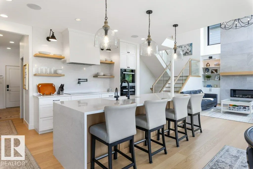 27 RYBURY Court