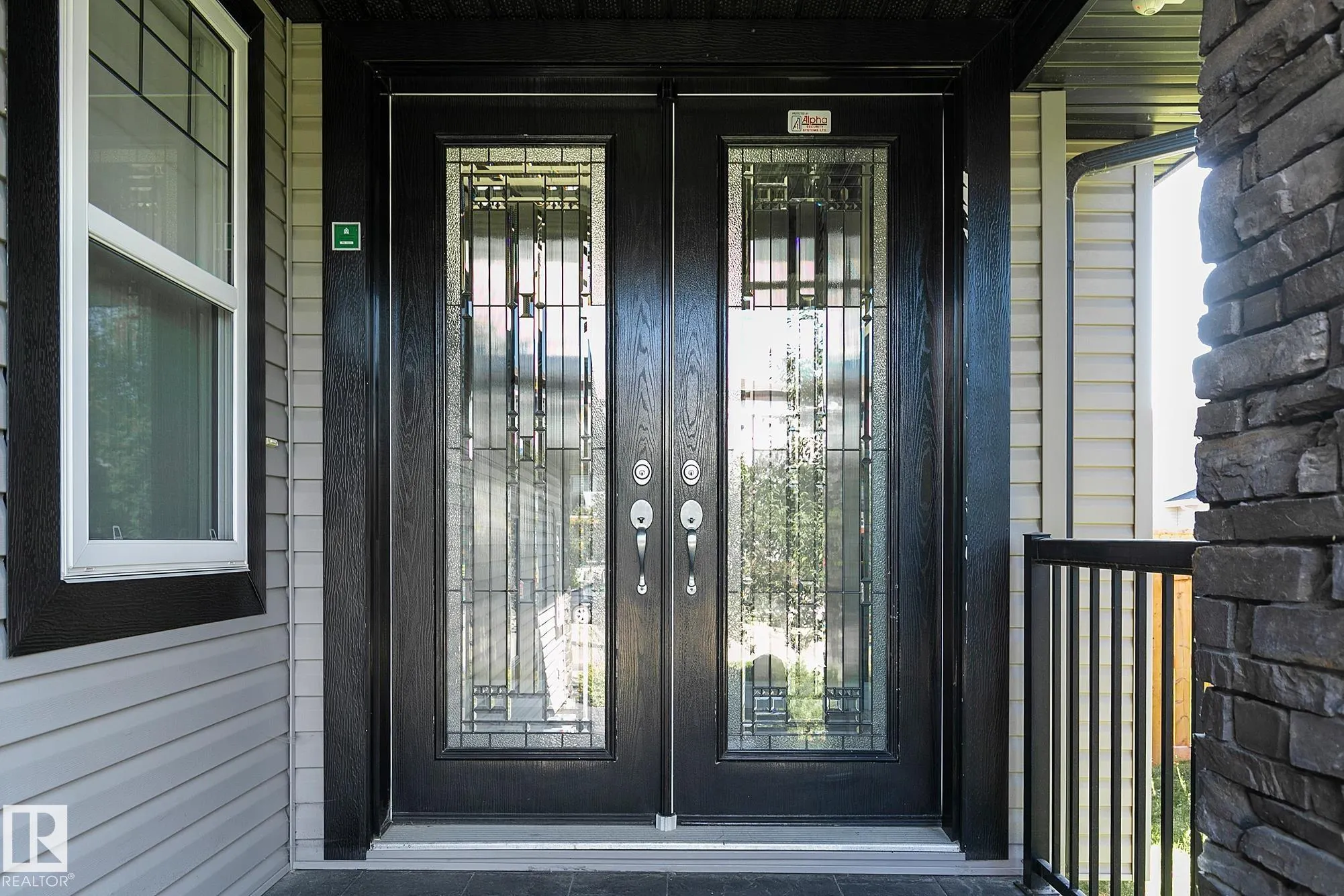 475 ALLARD Boulevard