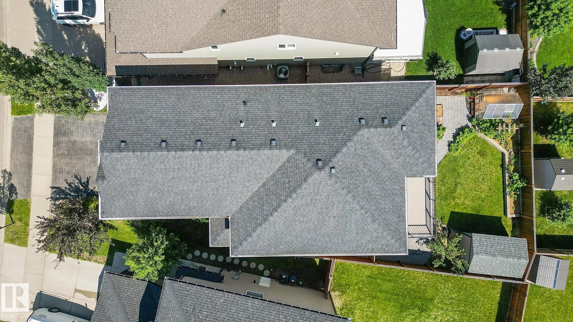 475 ALLARD Boulevard