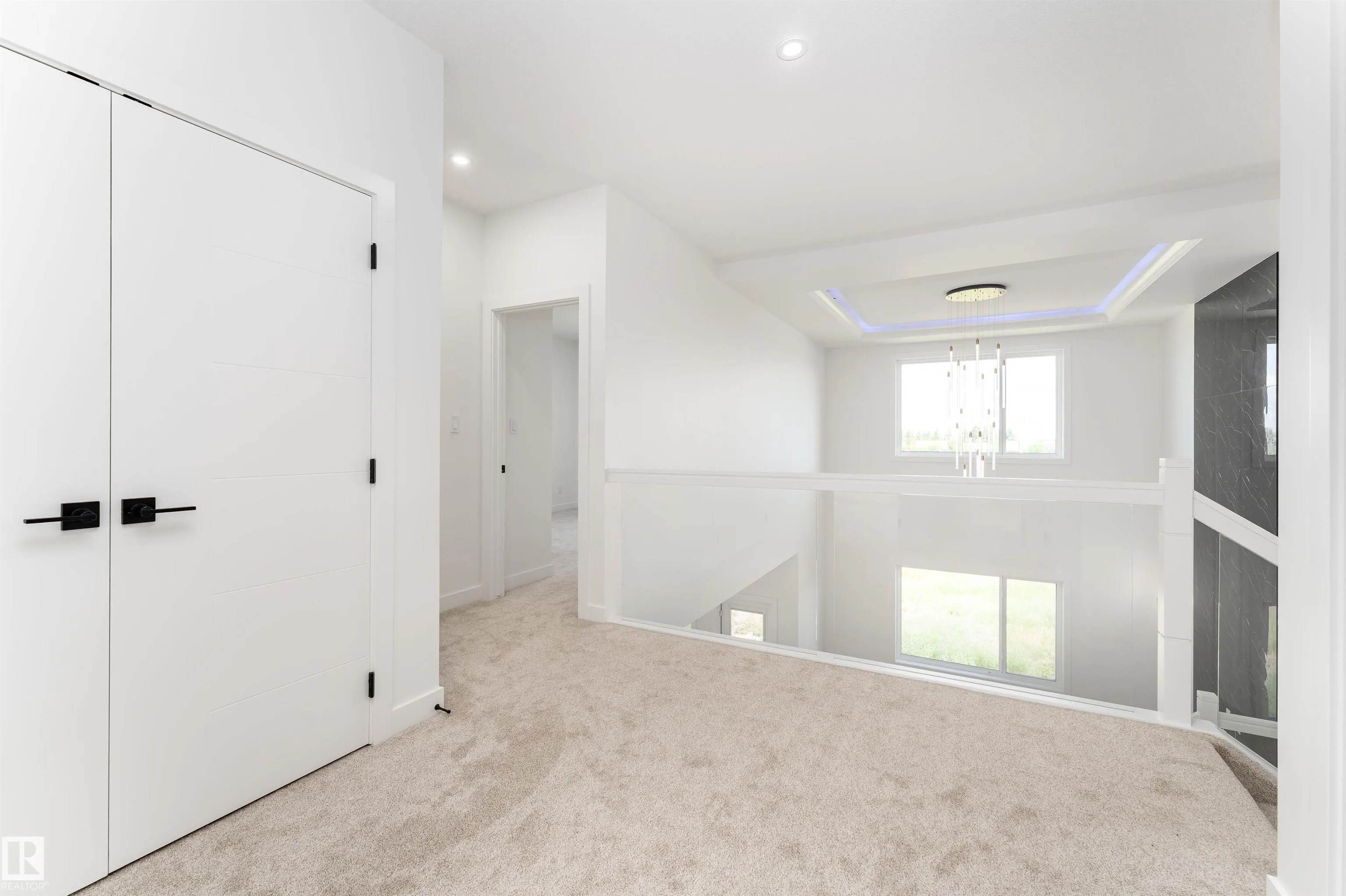 76 HAZELWOOD Lane