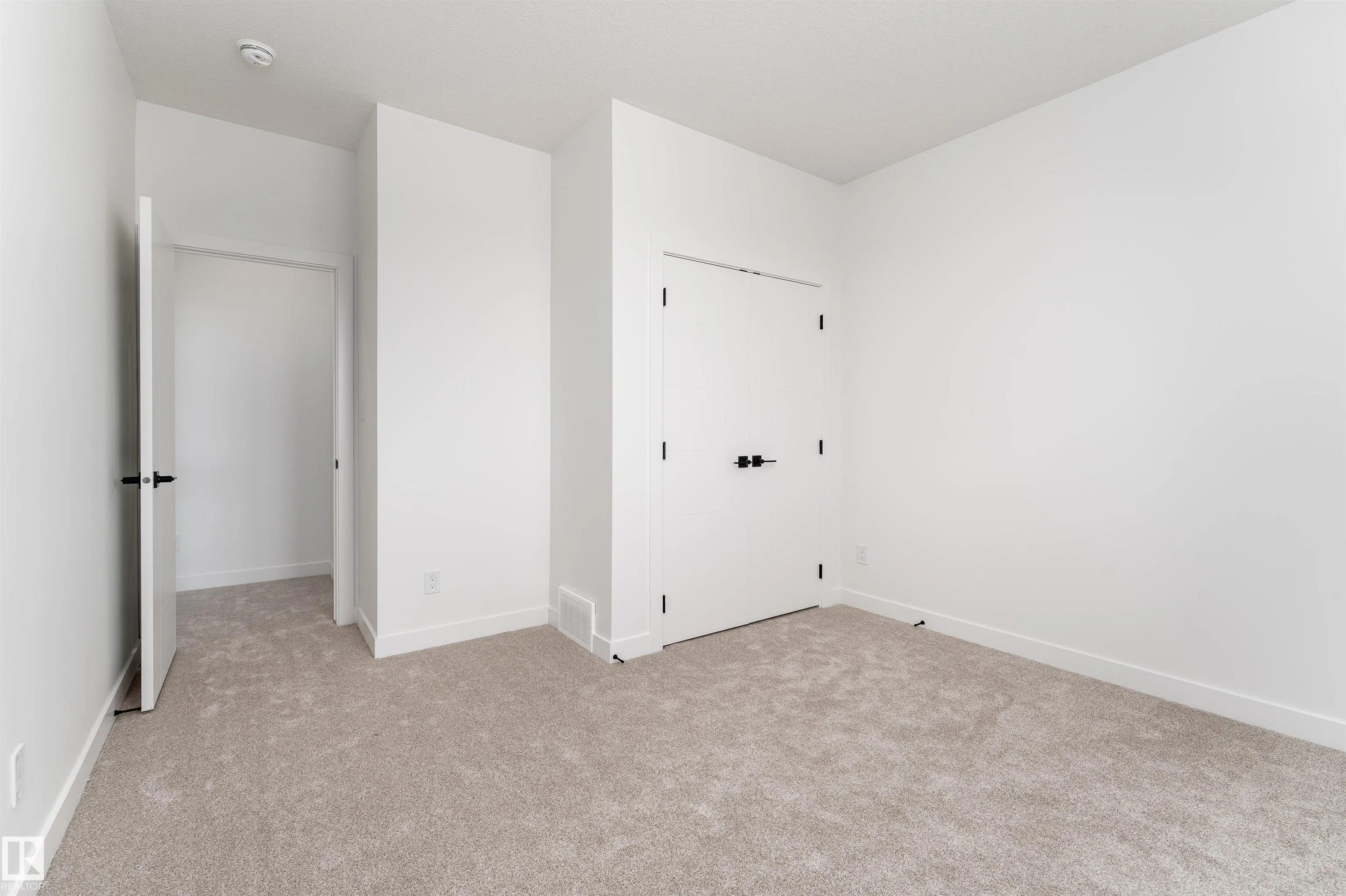 76 HAZELWOOD Lane