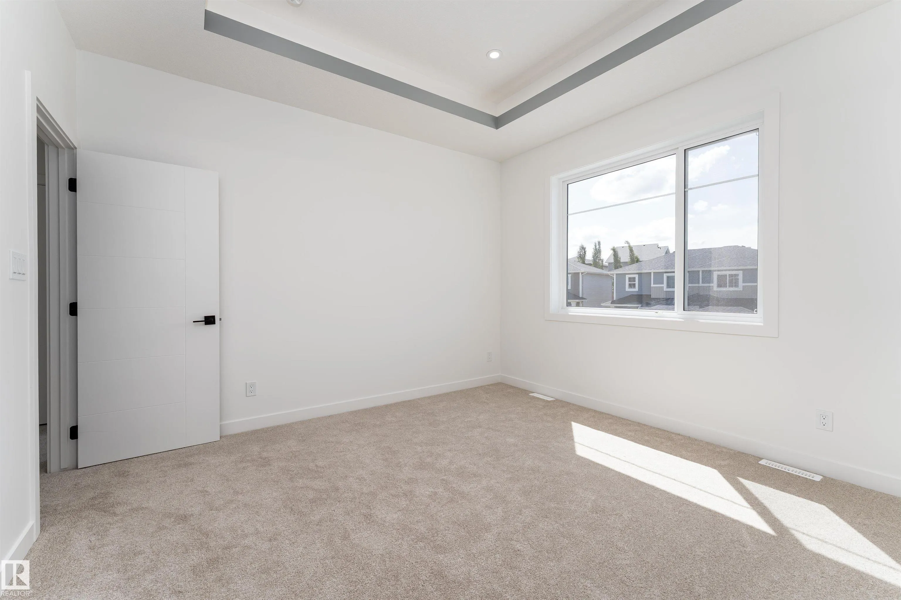 76 HAZELWOOD Lane
